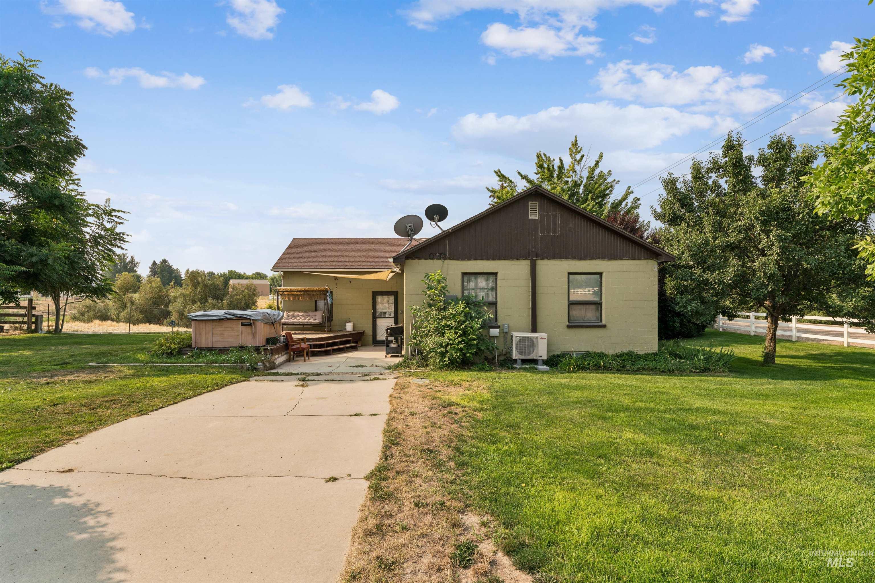 25248 Lansing Lane Property Photo 5