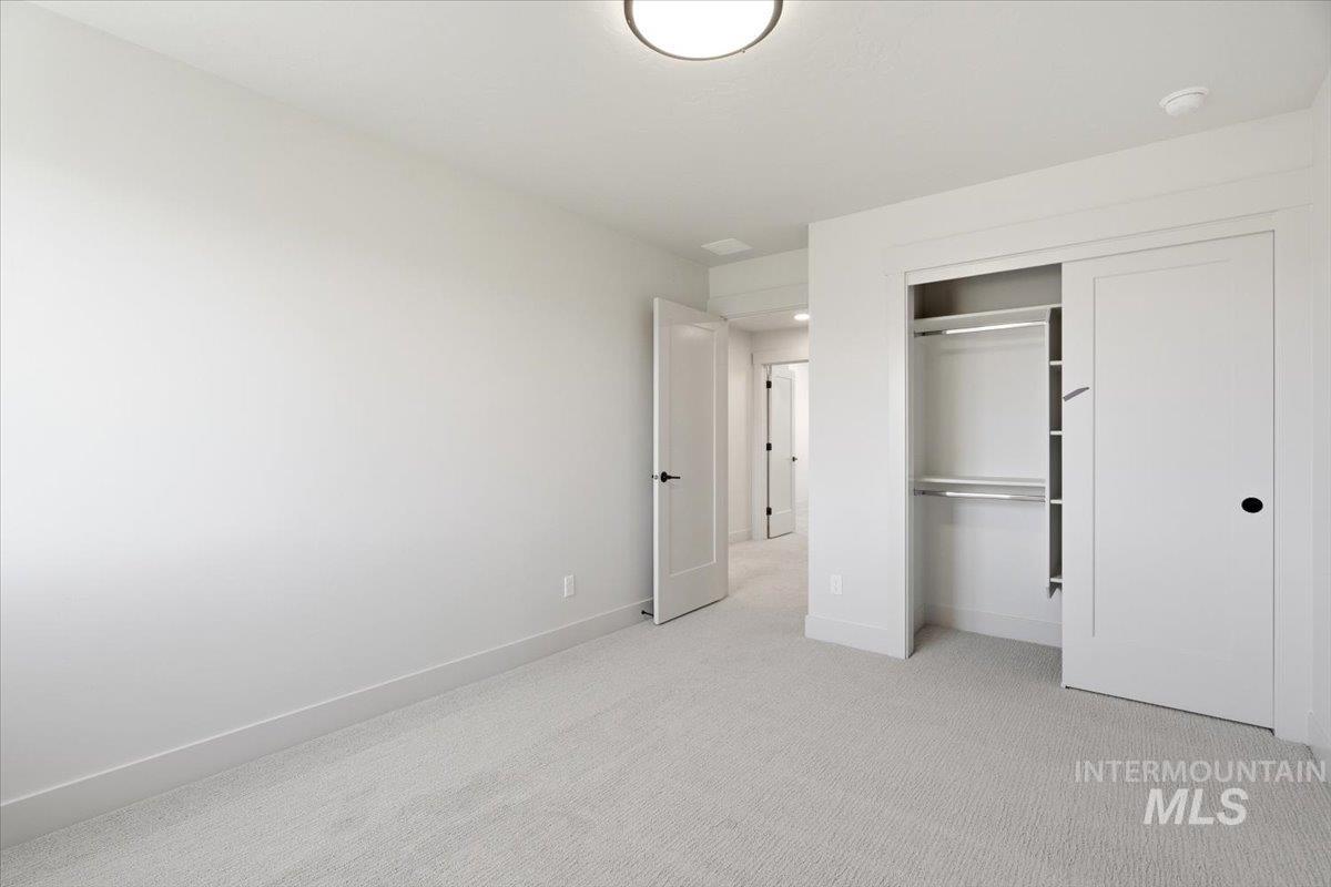 5869 Pinpoint Way Property Photo 16