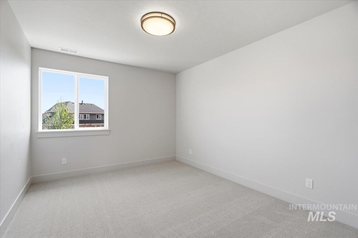 5869 Pinpoint Way Property Photo 17