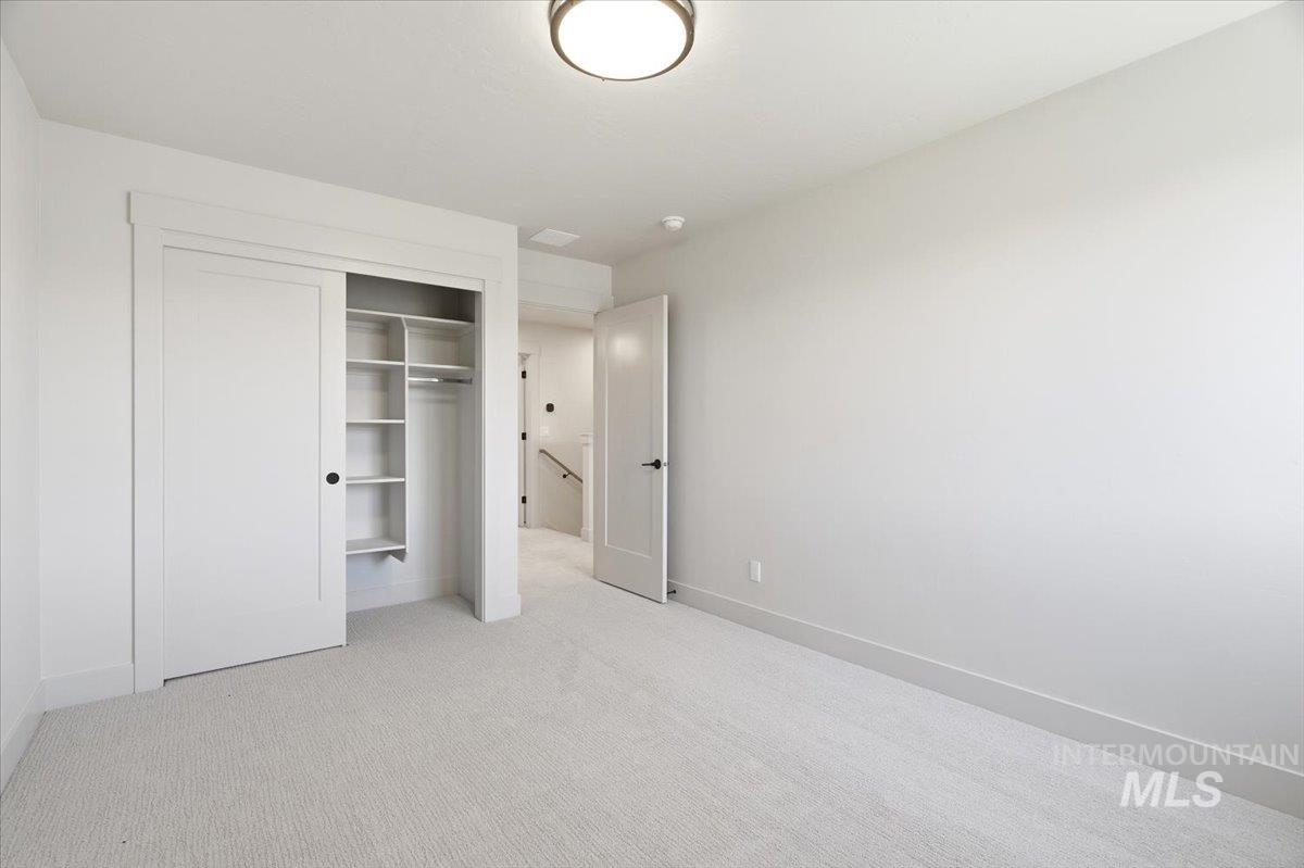 5869 Pinpoint Way Property Photo 18