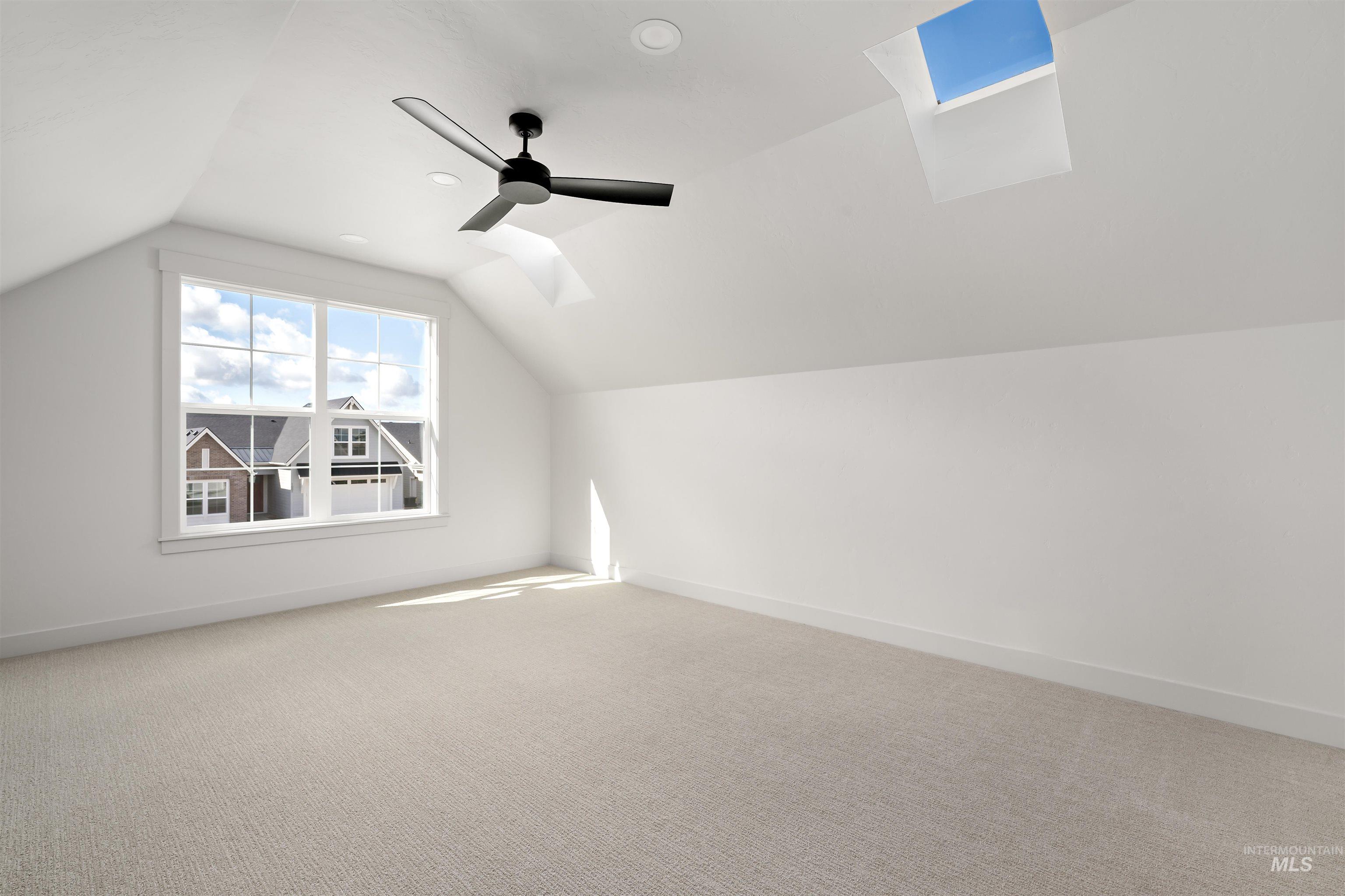 880 E Crescendo St Property Photo 26