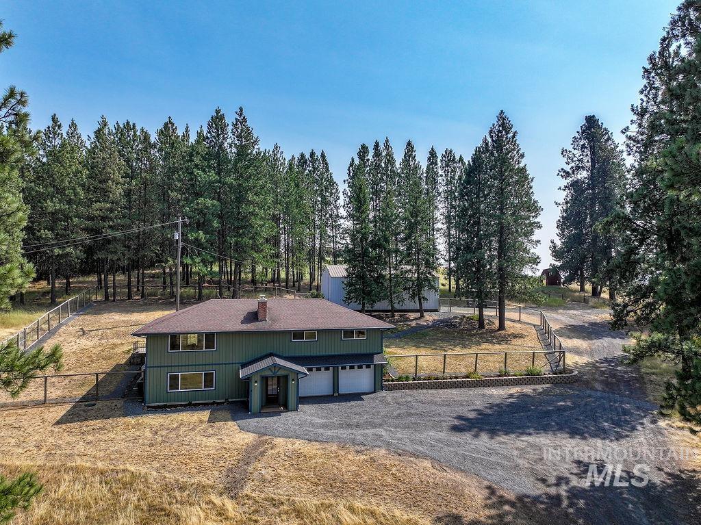 3851 Highway 8 Property Photo 1