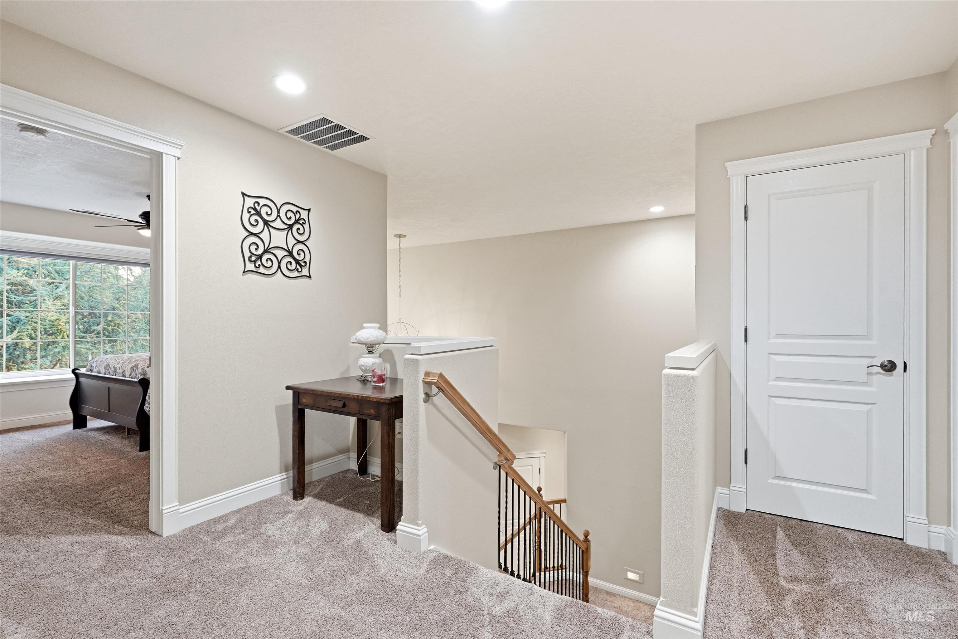 1877 E Woodvalley St Property Photo 29