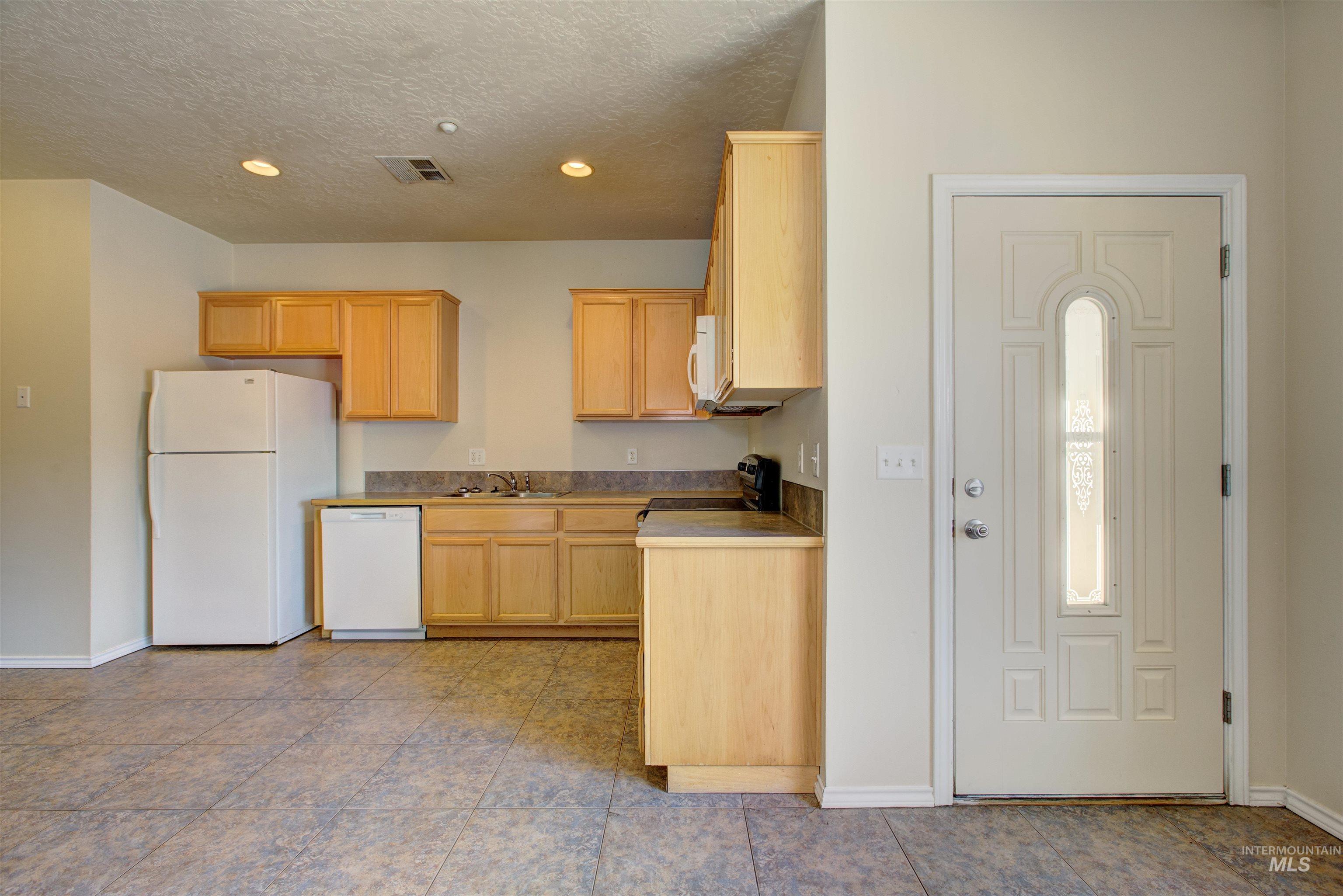 727 N Stampede Ct. Property Photo 31