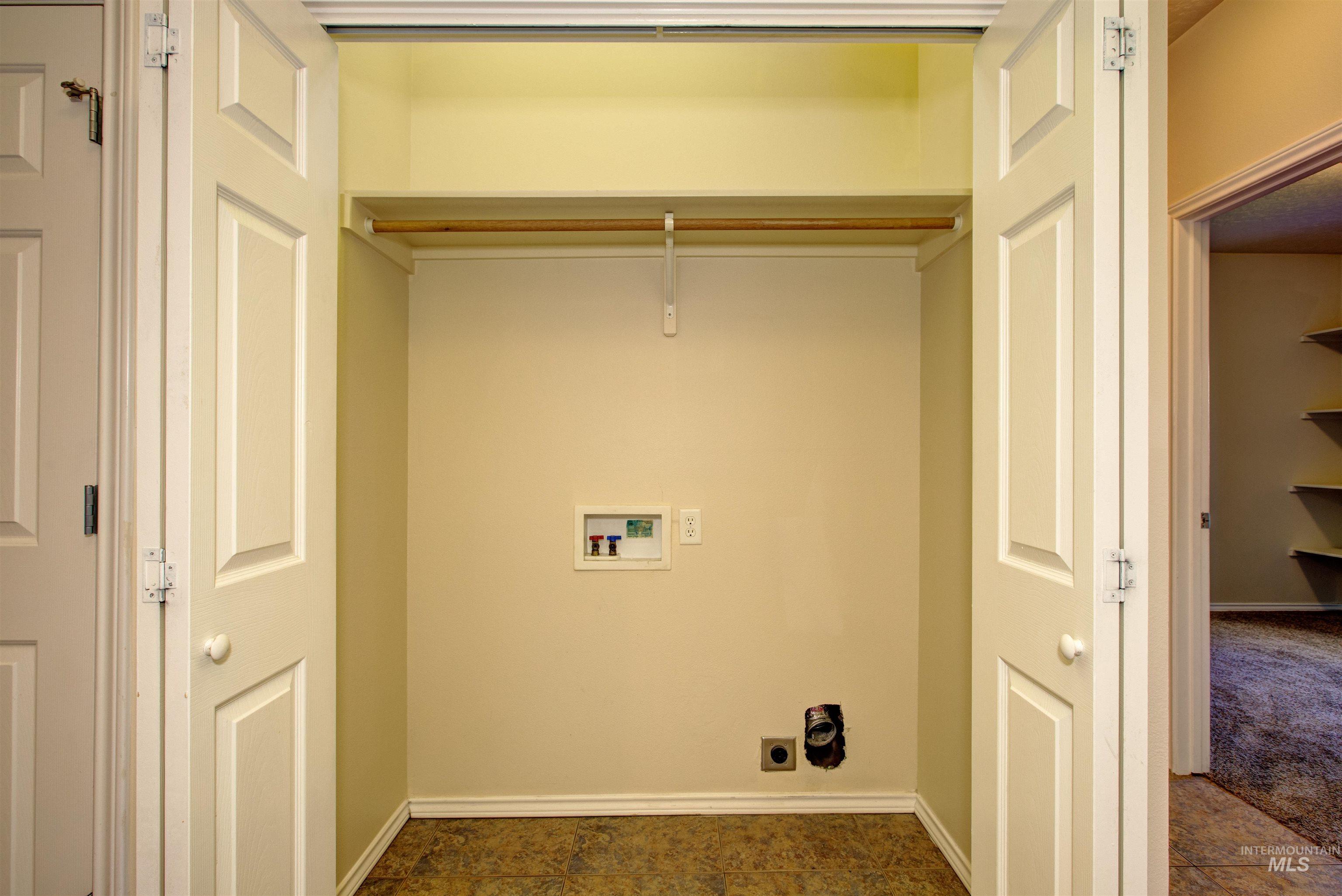 727 N Stampede Ct. Property Photo 36