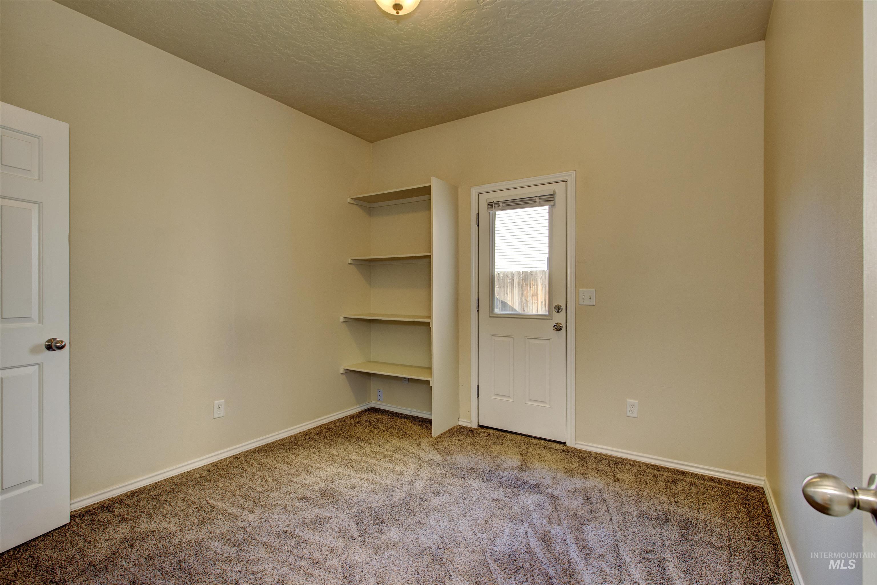727 N Stampede Ct. Property Photo 38