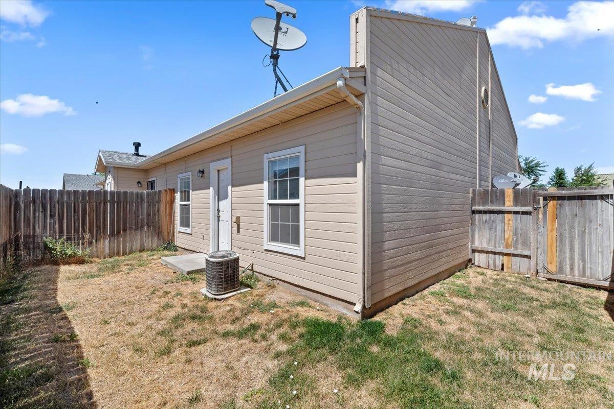 727 N Stampede Ct. Property Photo 40