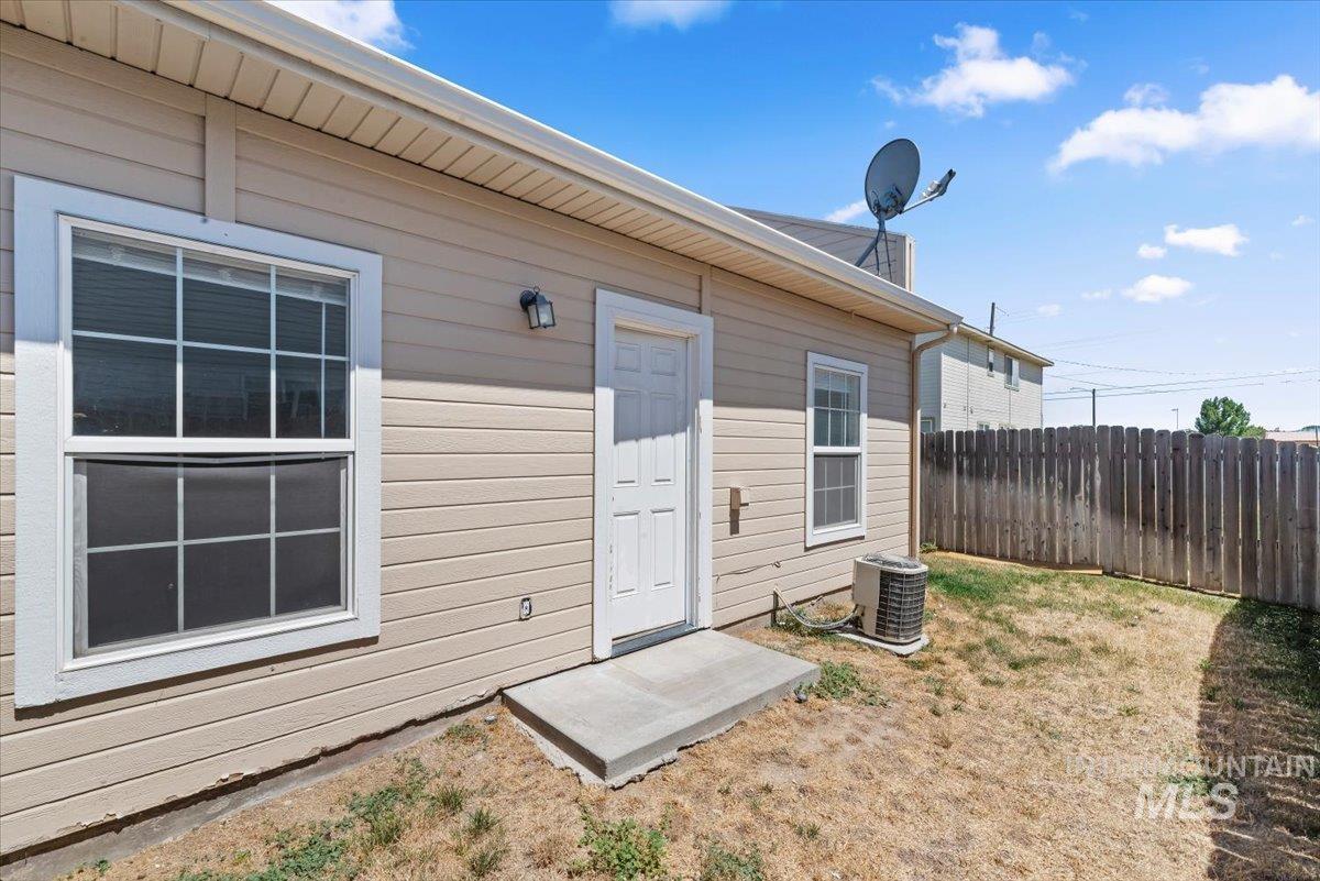 727 N Stampede Ct. Property Photo 41