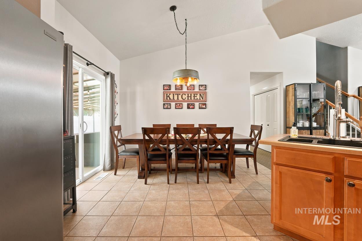 2515 Autumncrest St Property Photo 12