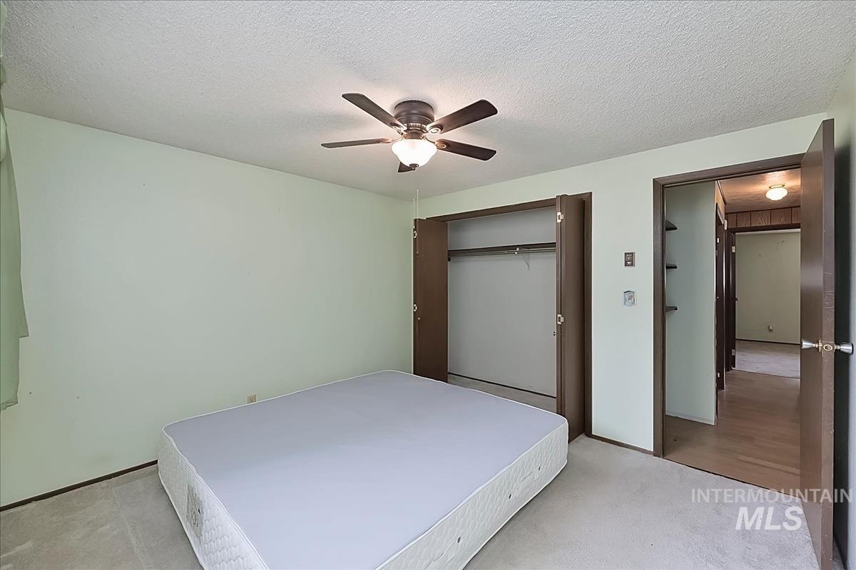 22081 Jeanne Property Photo 23