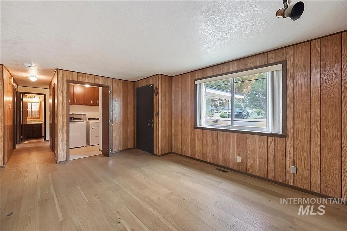 22081 Jeanne Property Photo 27