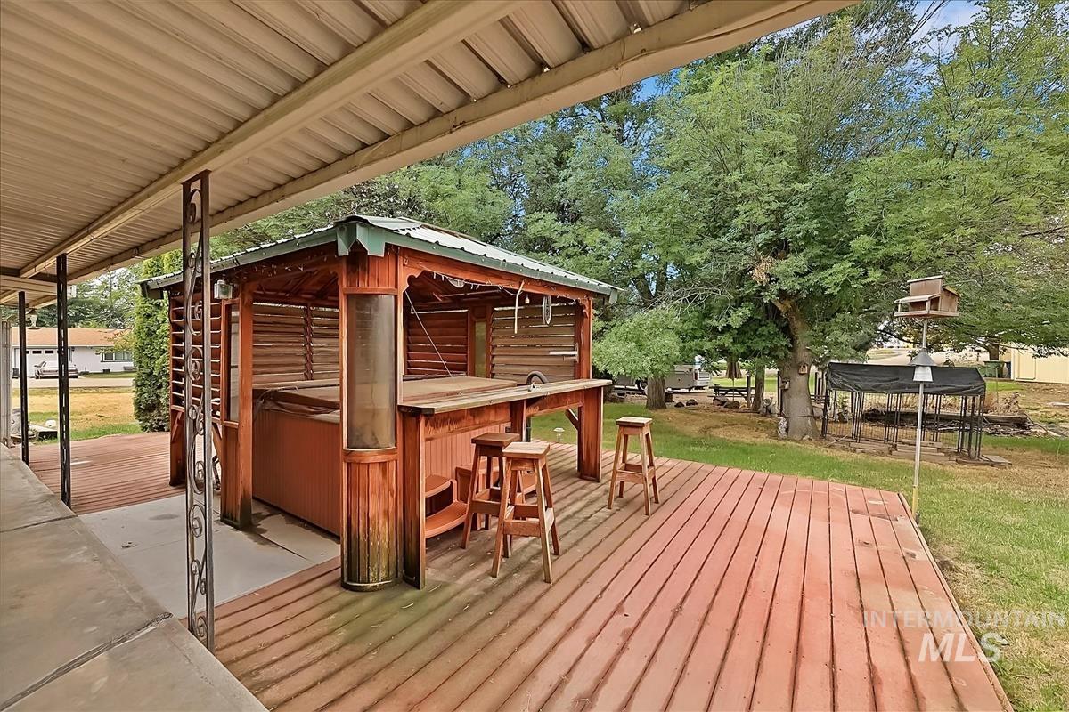 22081 Jeanne Property Photo 36