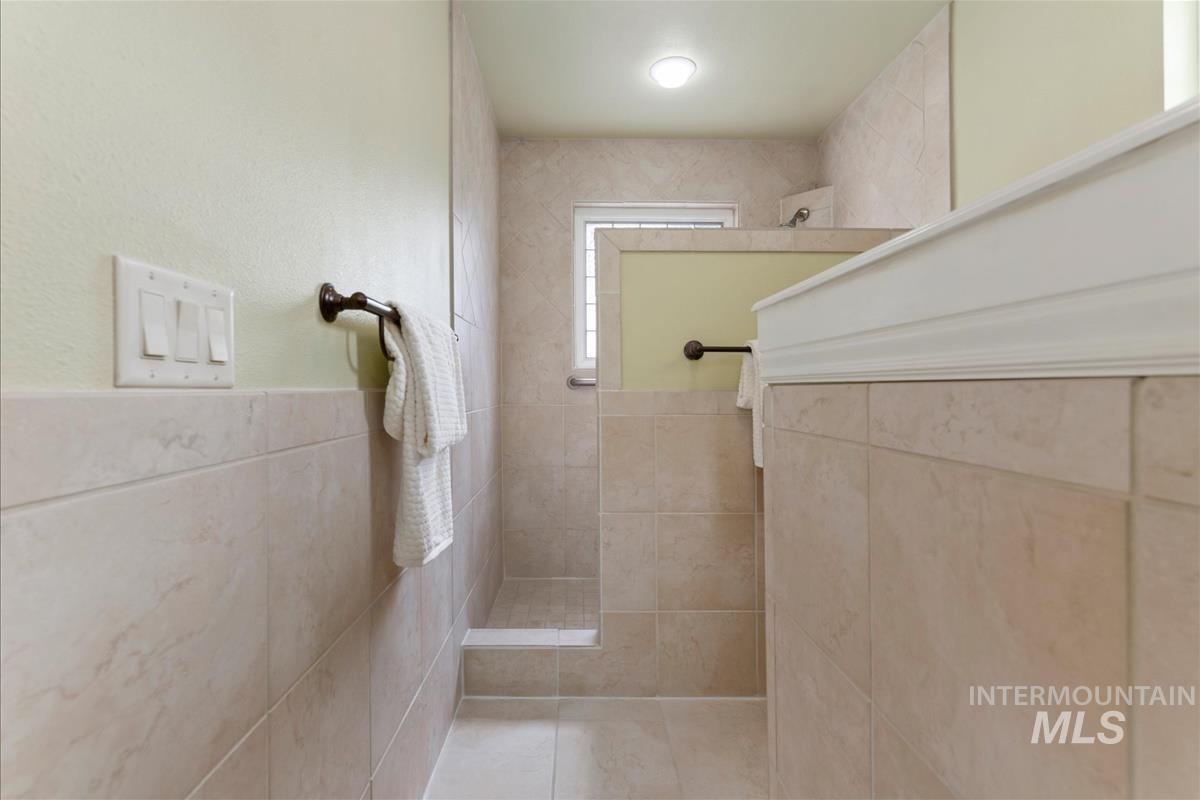 13379 N 8th Ave. Property Photo 15