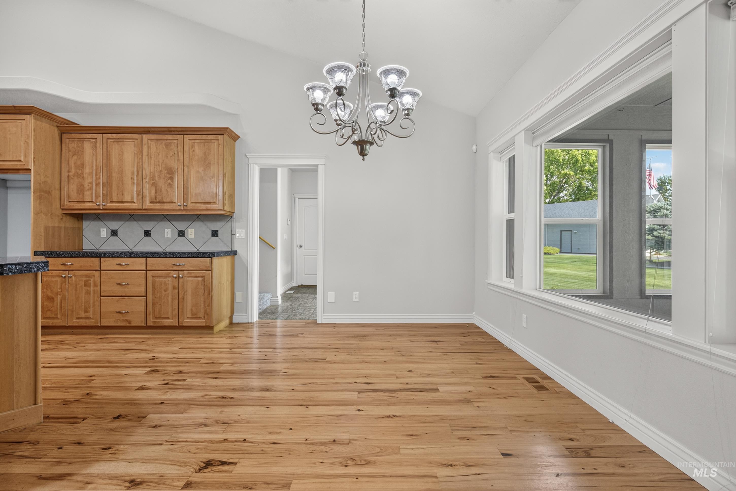 15592 Eclipse Dr Property Photo 18