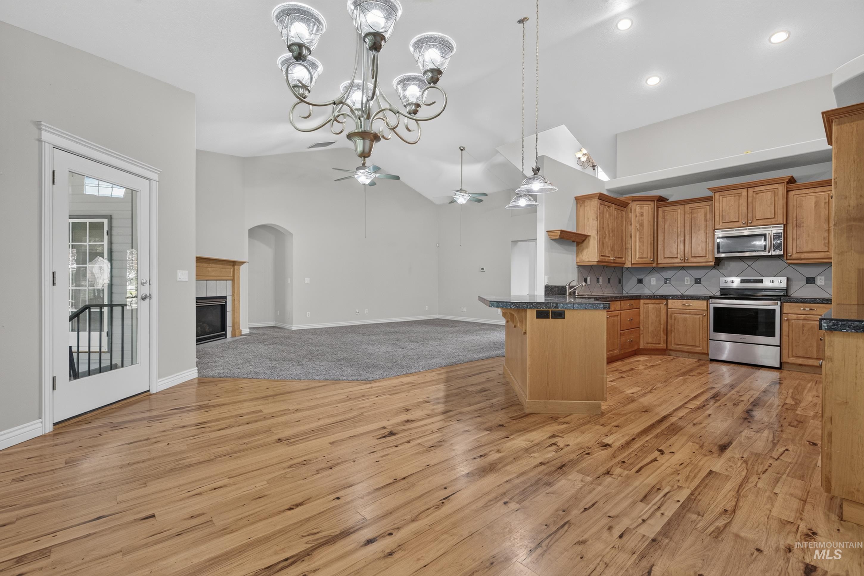 15592 Eclipse Dr Property Photo 20