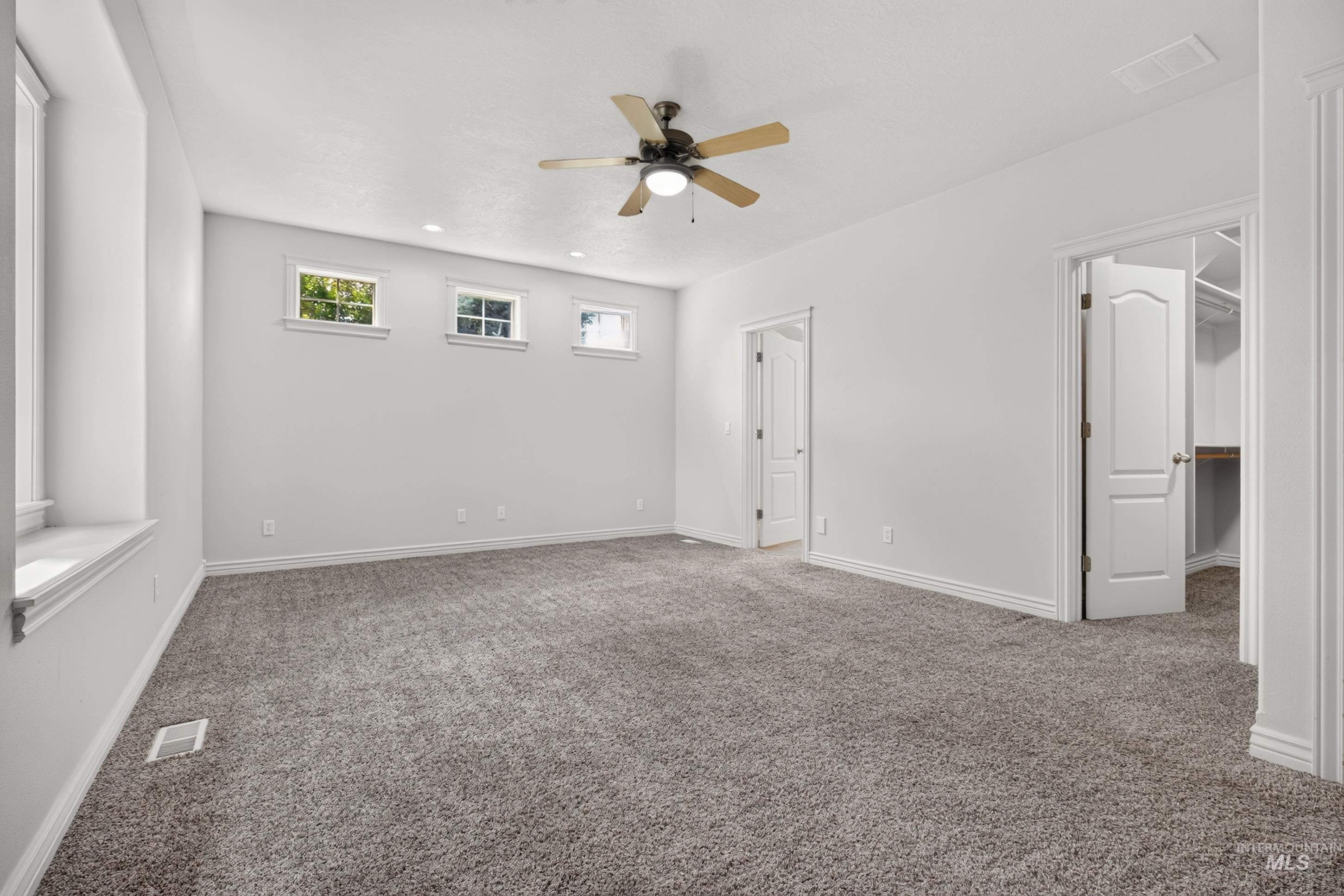 15592 Eclipse Dr Property Photo 31
