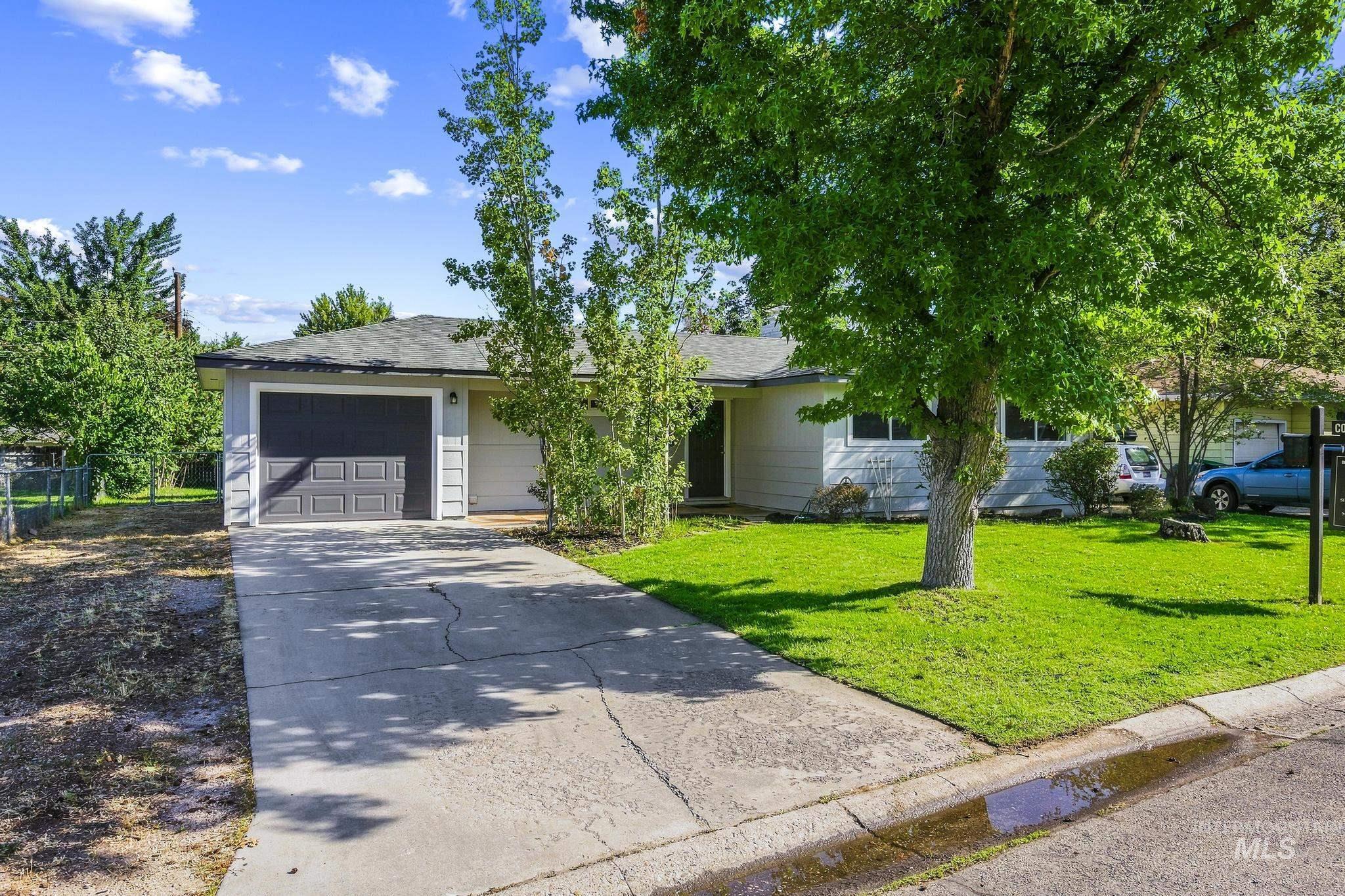 1908 W Tendoy Dr Property Photo 3