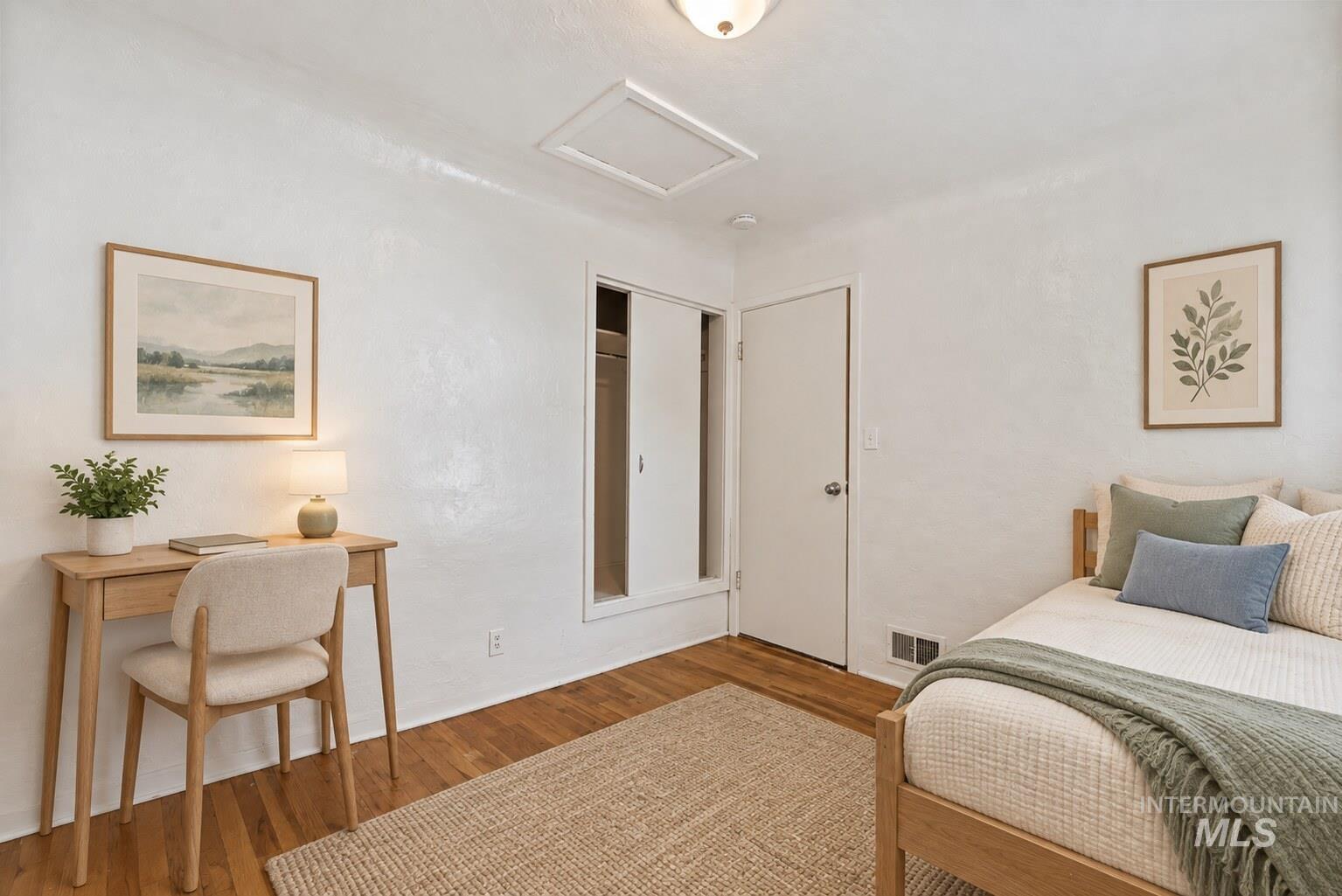 1104 E Dewey Avenue Property Photo 11