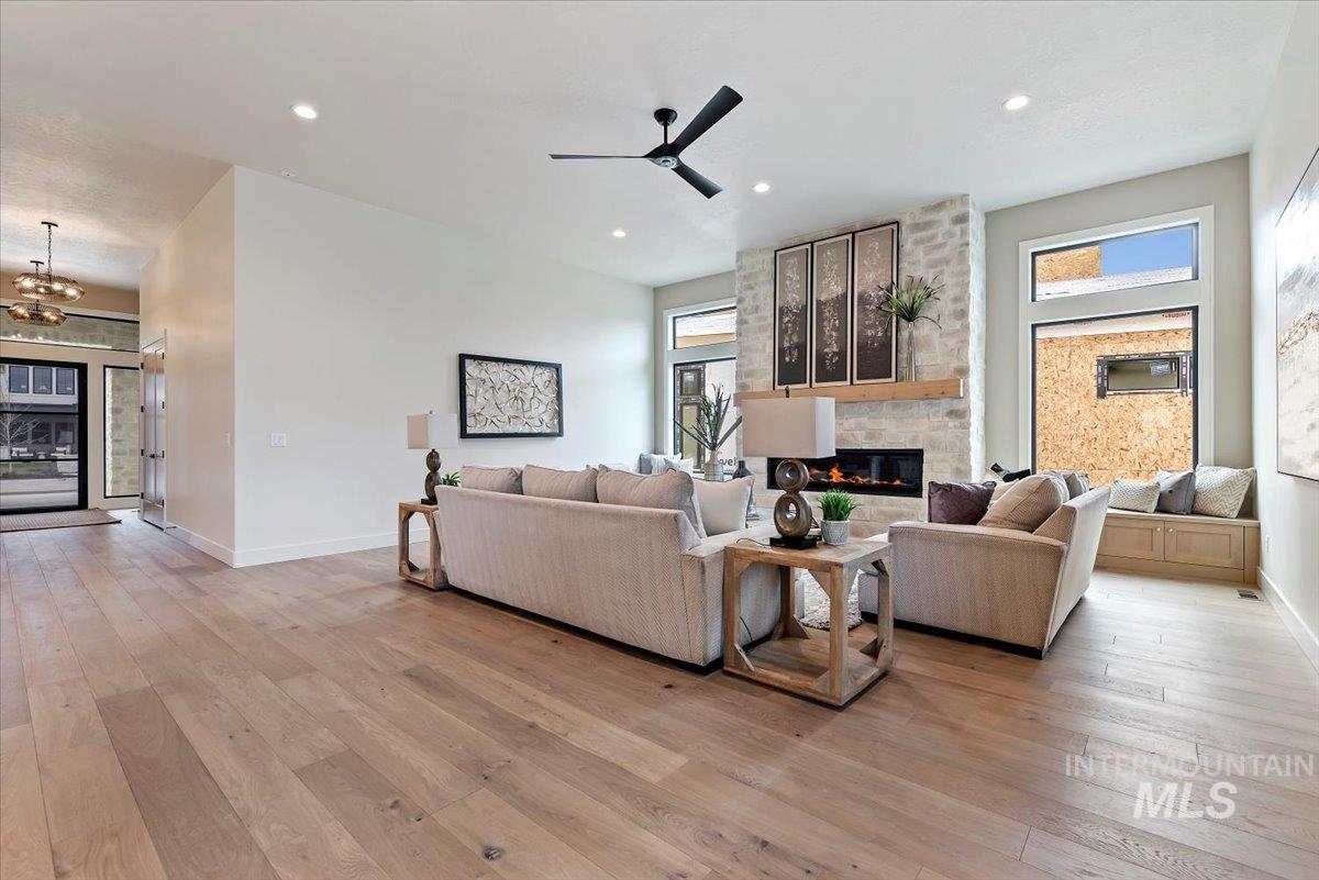 3471 N Harvest Moon Way Property Photo 4