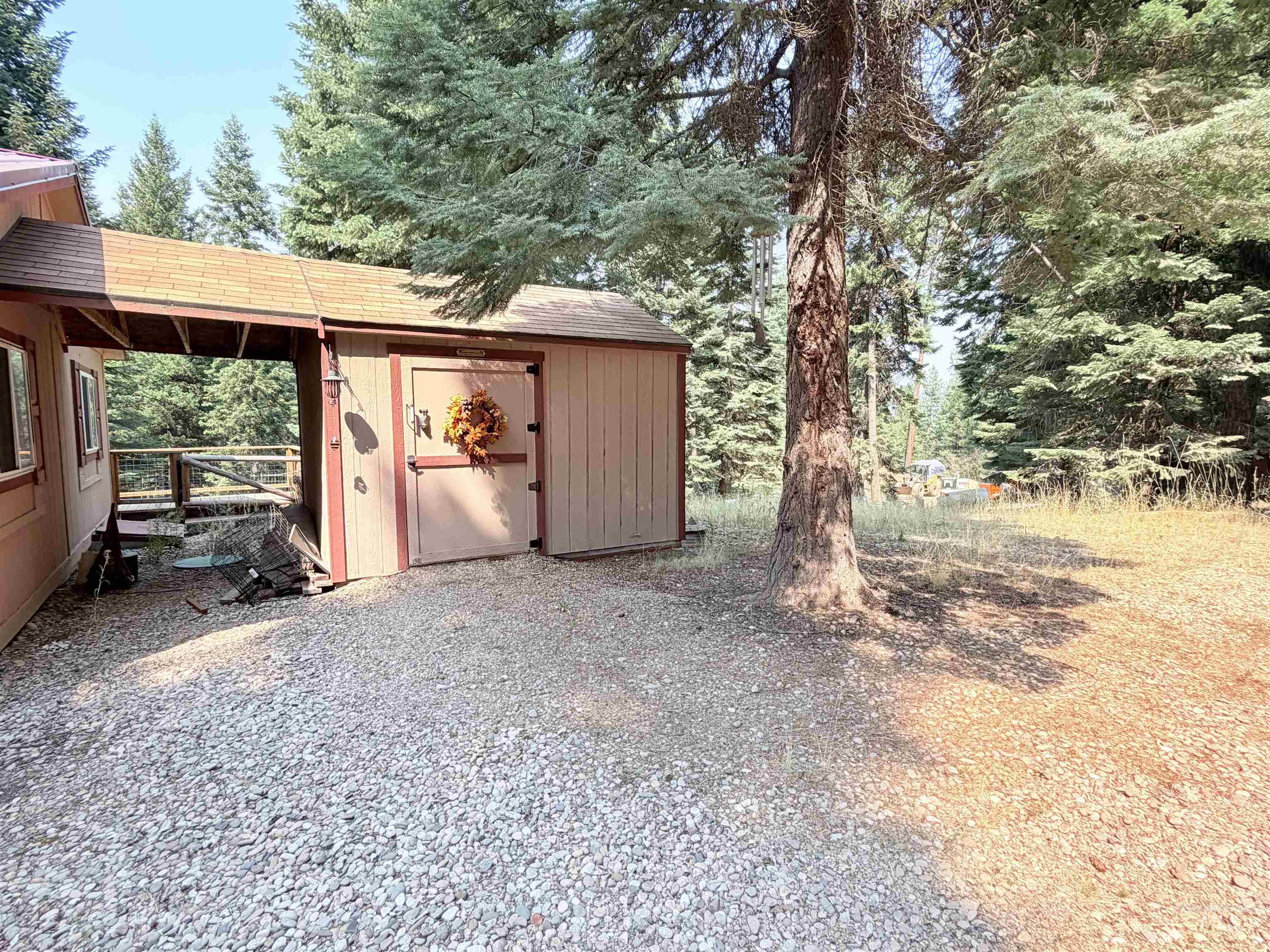 2 Snowbird Ln Property Photo 3