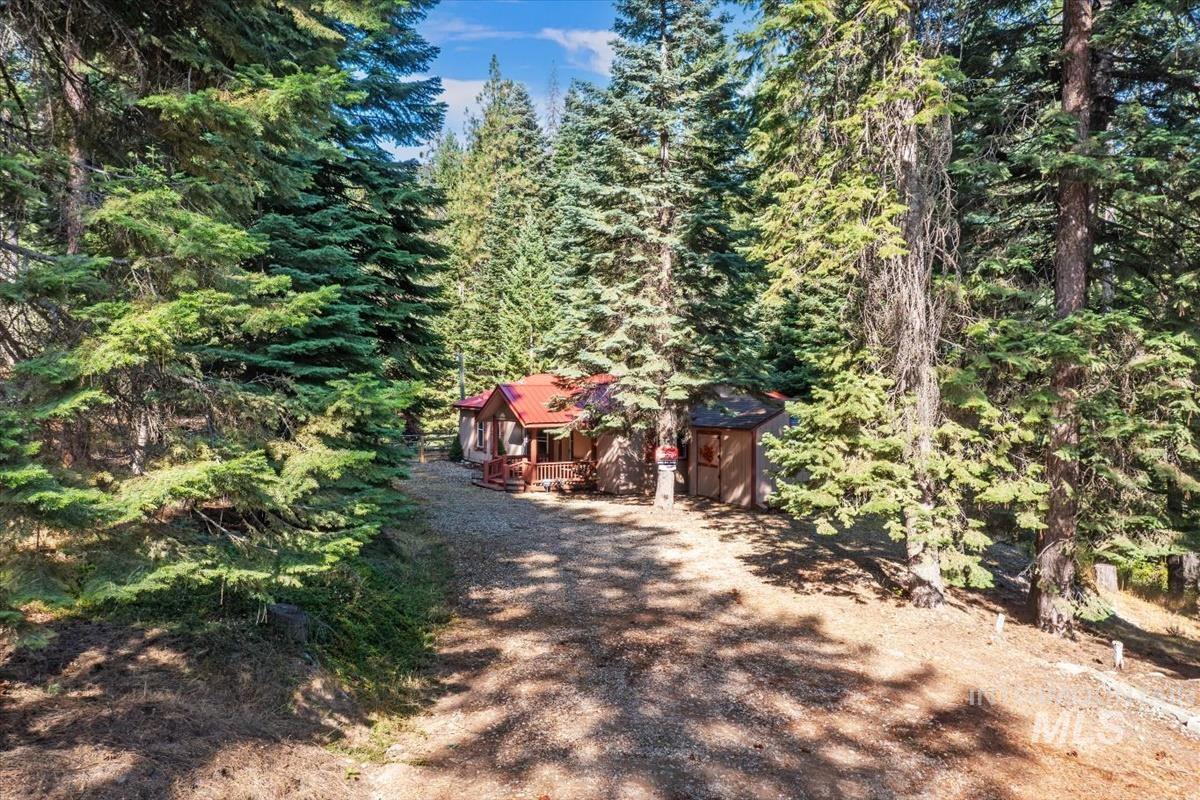 2 Snowbird Ln Property Photo 36