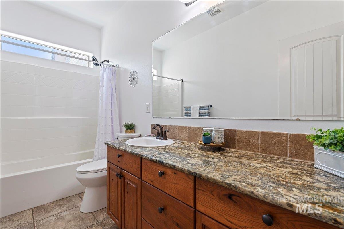 9466 S Kelsan Ave Property Photo 21