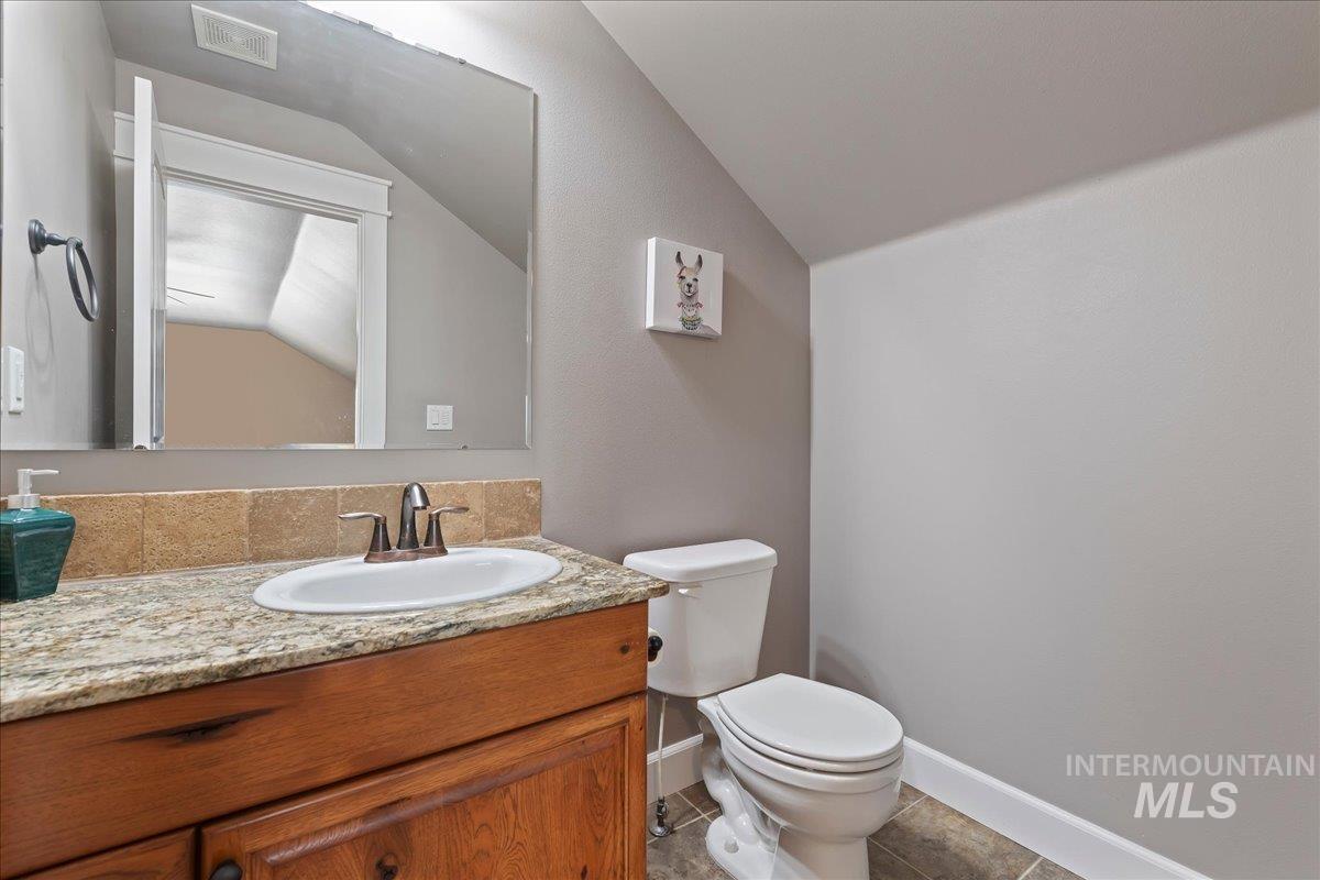 9466 S Kelsan Ave Property Photo 22