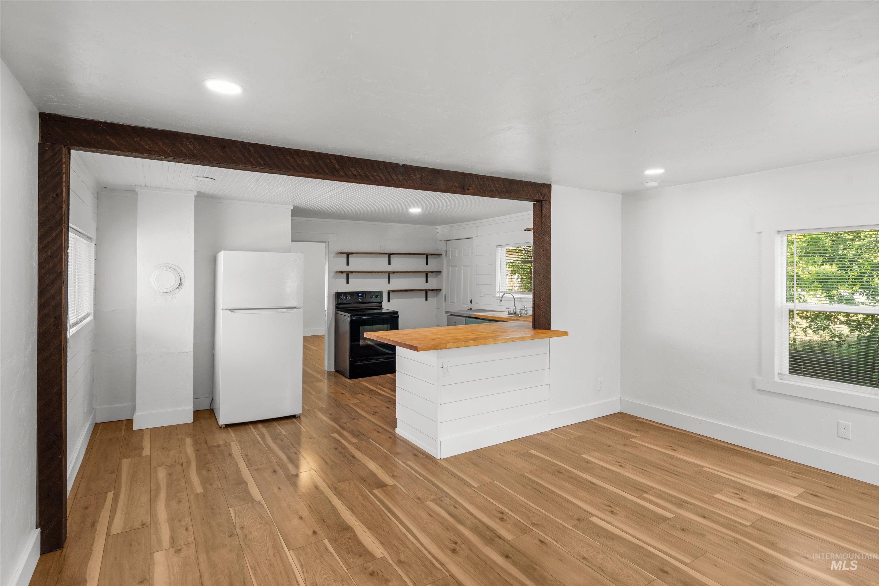 109 S Main Street Property Photo 3