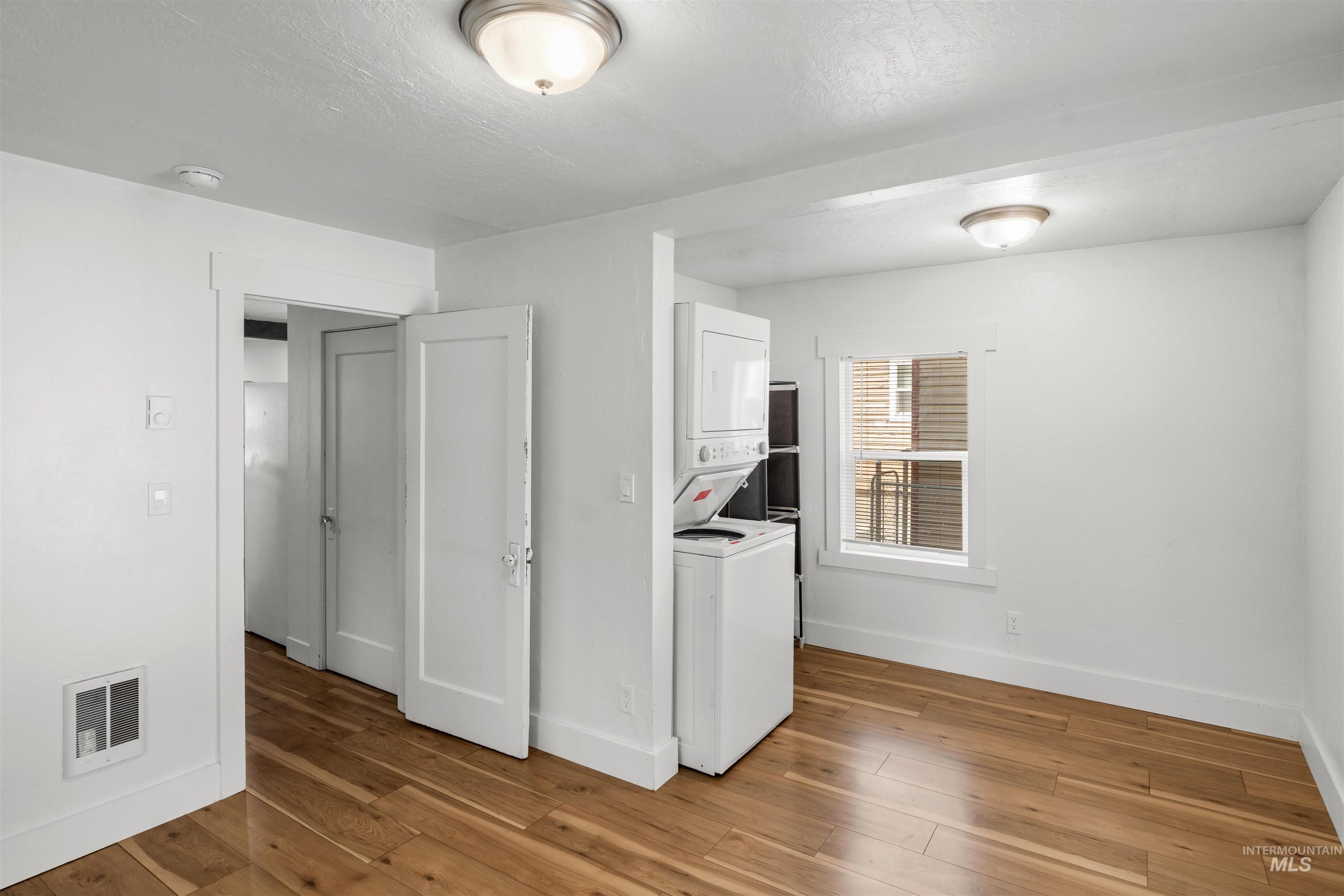 109 S Main Street Property Photo 7