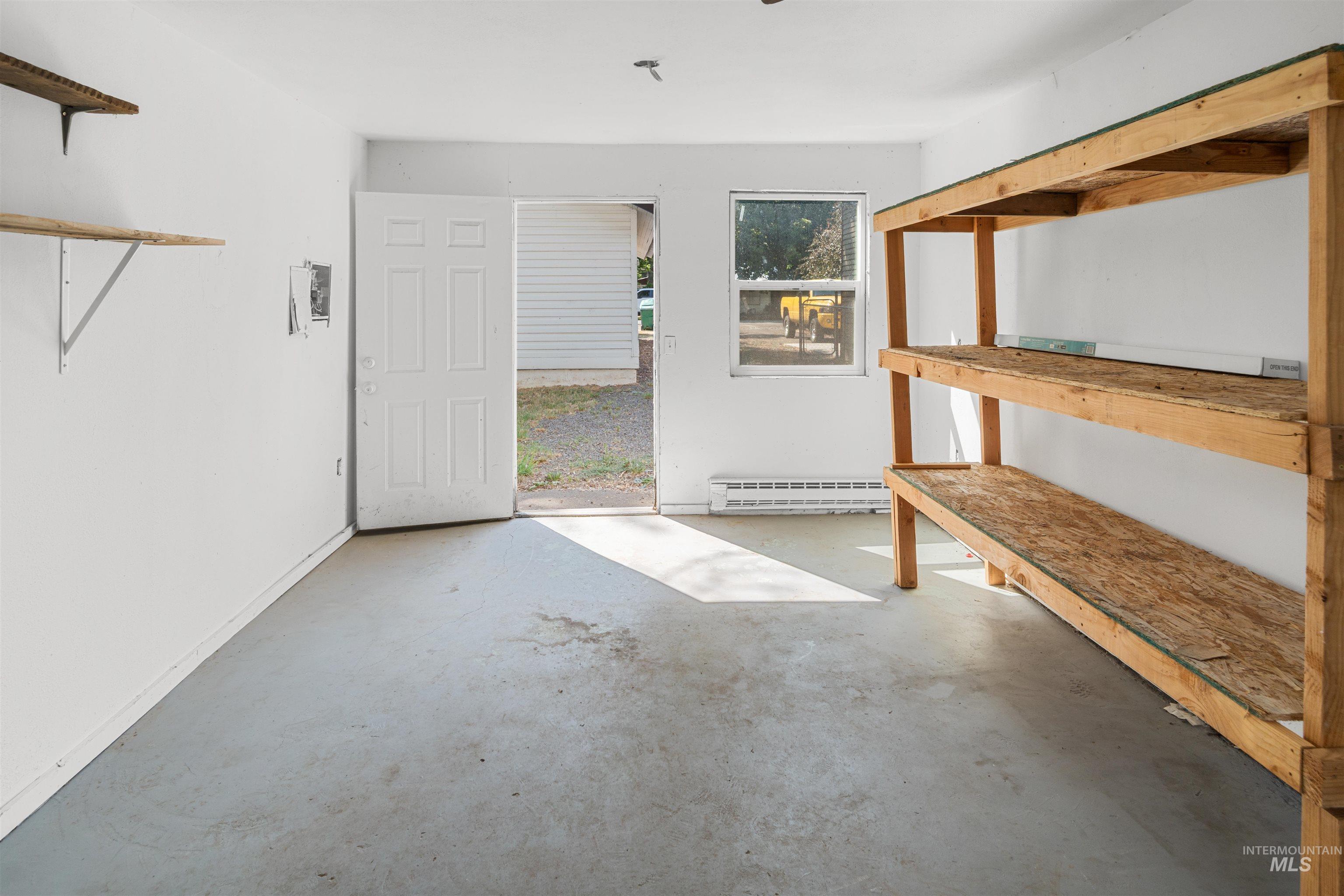 109 S Main Street Property Photo 11