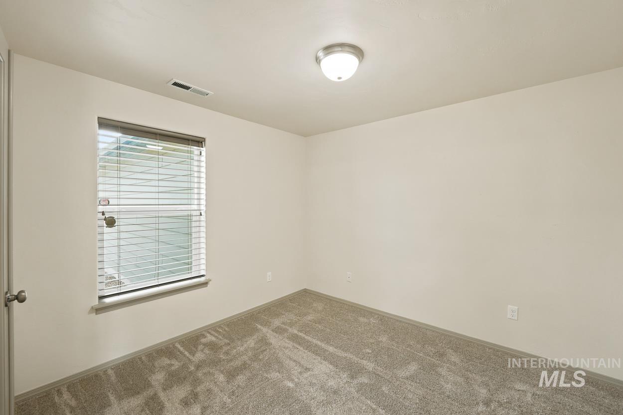 3885 S Windy Ridge Dr Property Photo 6