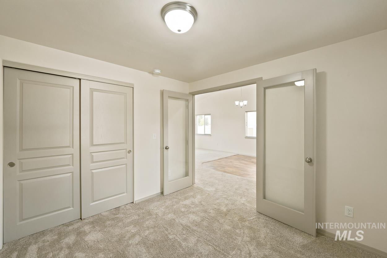 3885 S Windy Ridge Dr Property Photo 7
