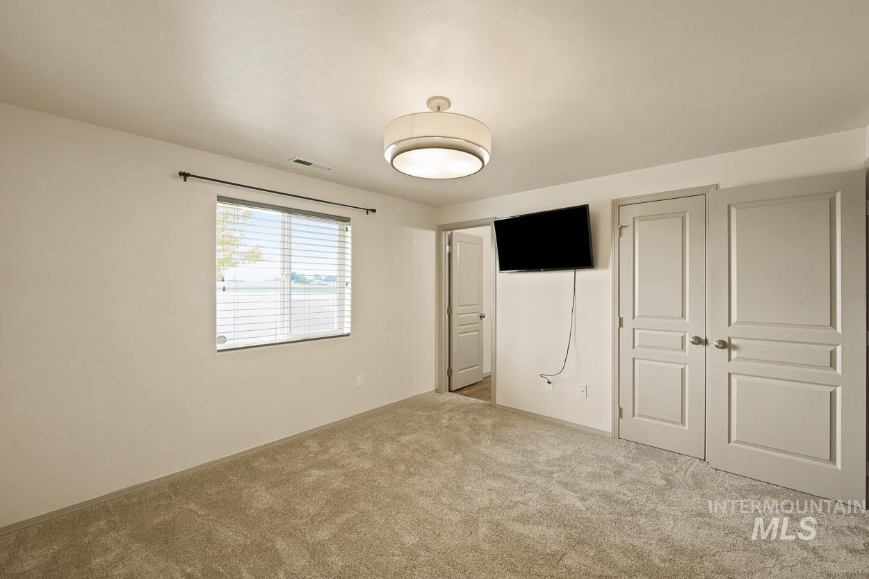 3885 S Windy Ridge Dr Property Photo 17