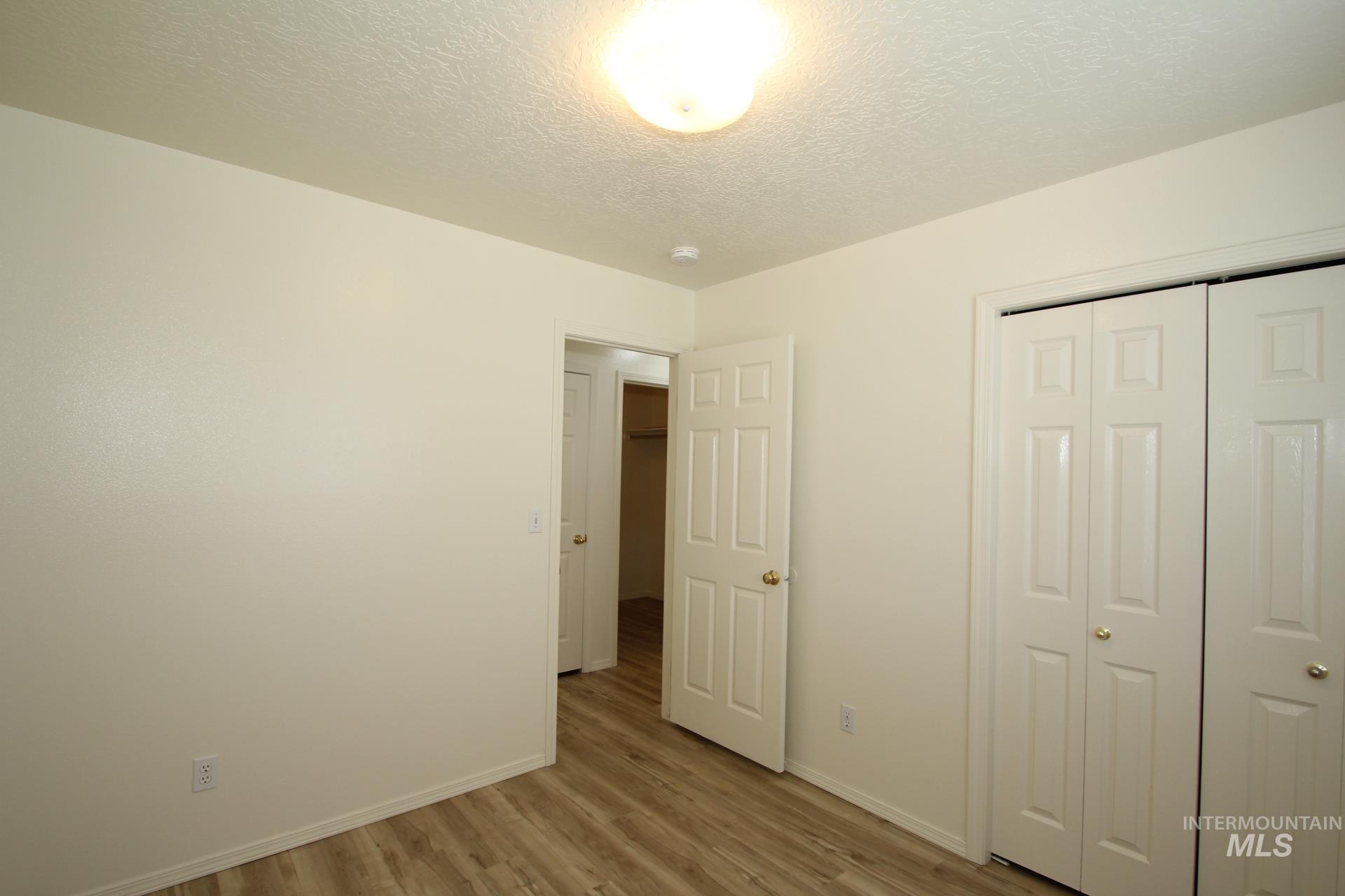 908 S Lily St. Property Photo 14