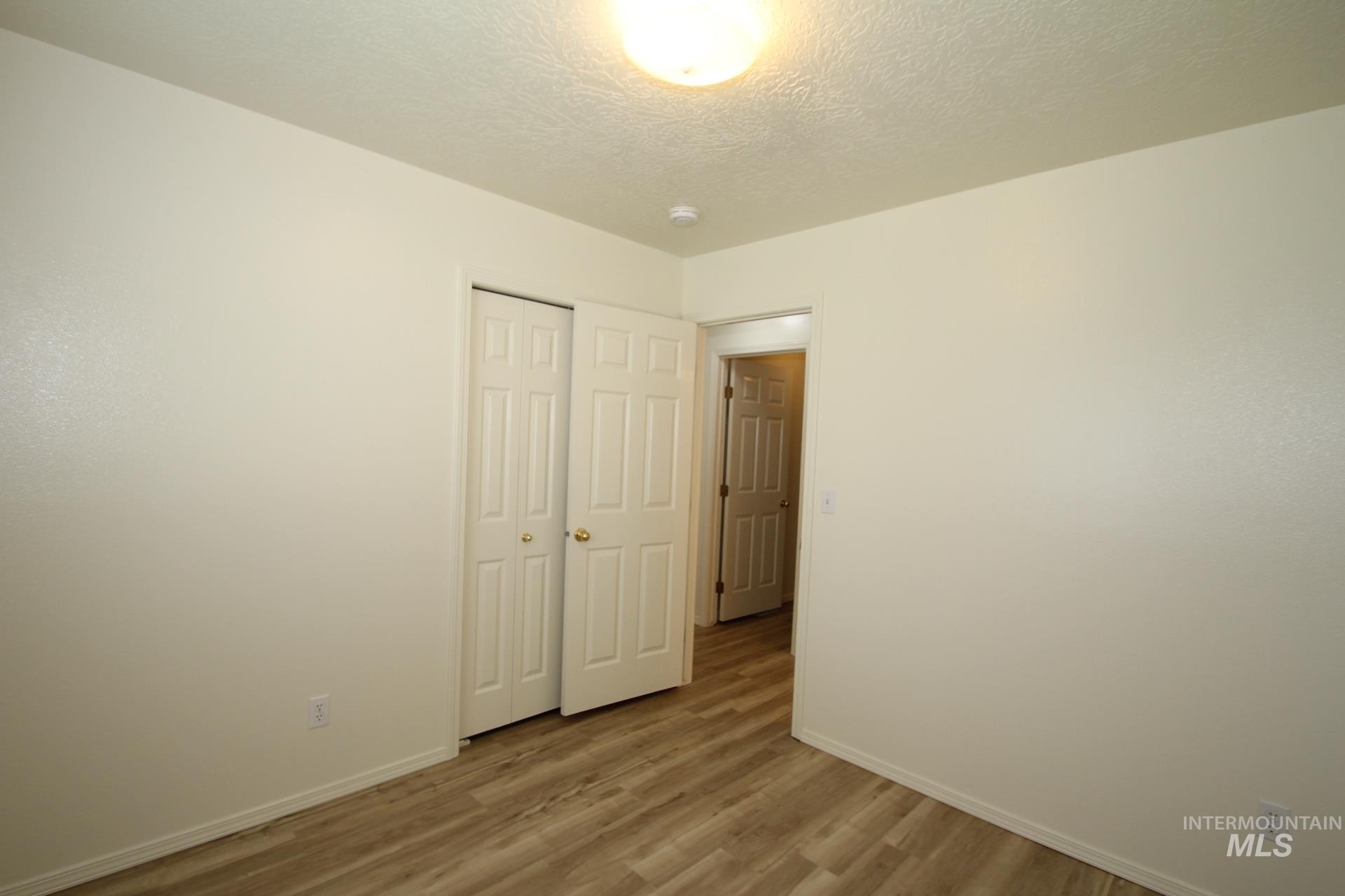 908 S Lily St. Property Photo 18