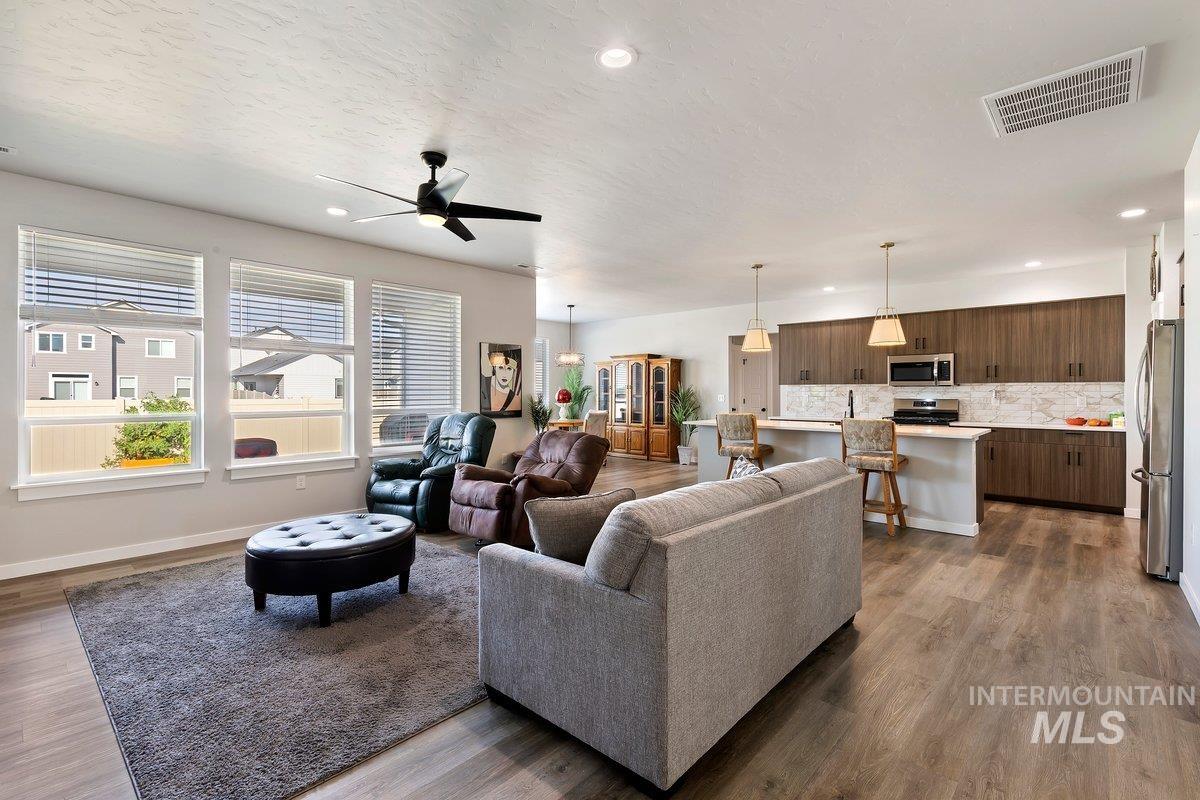 4067 N Skyros Way Property Photo 8