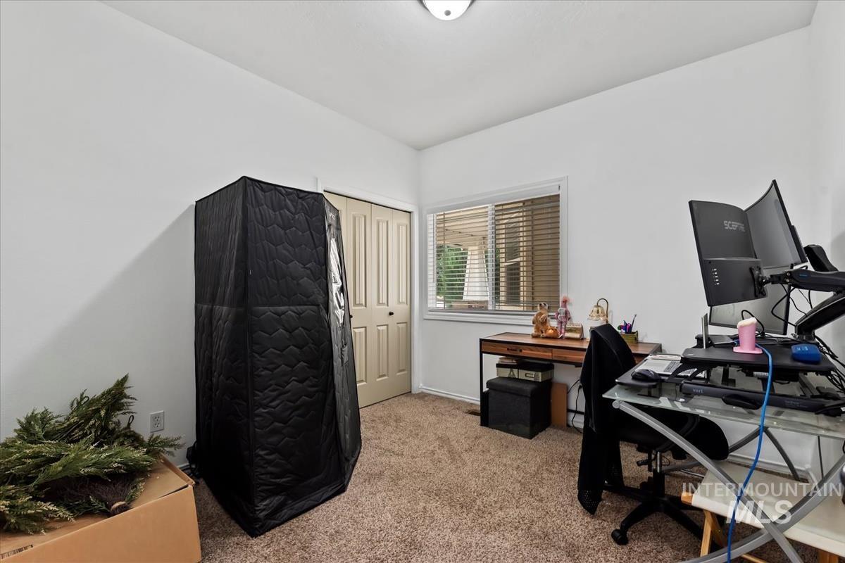 985 N Shadowridge Ave Property Photo 32