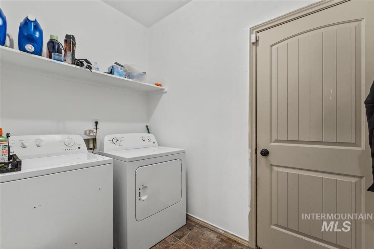 985 N Shadowridge Ave Property Photo 34