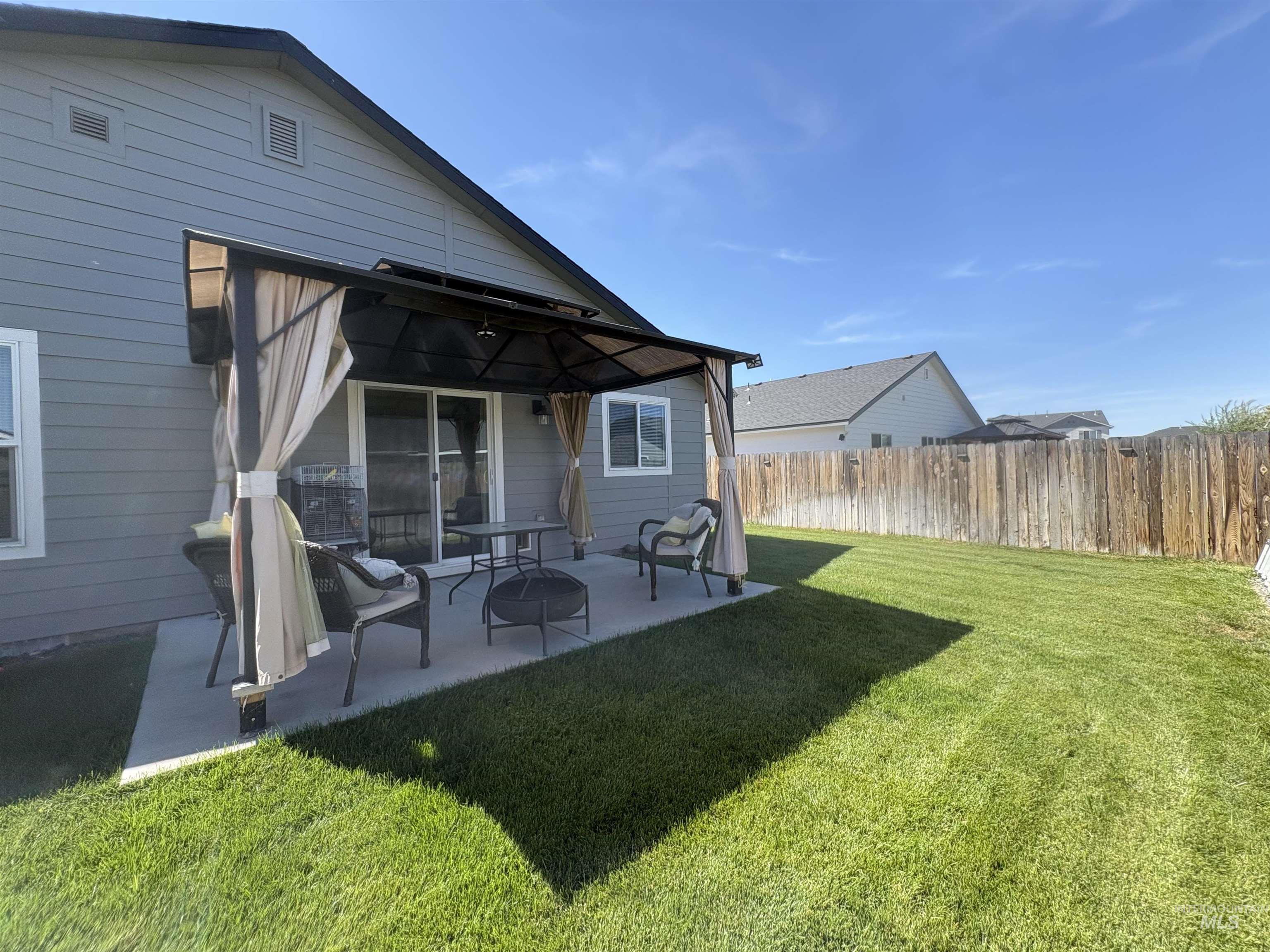 13572 Beatty St Property Photo 19