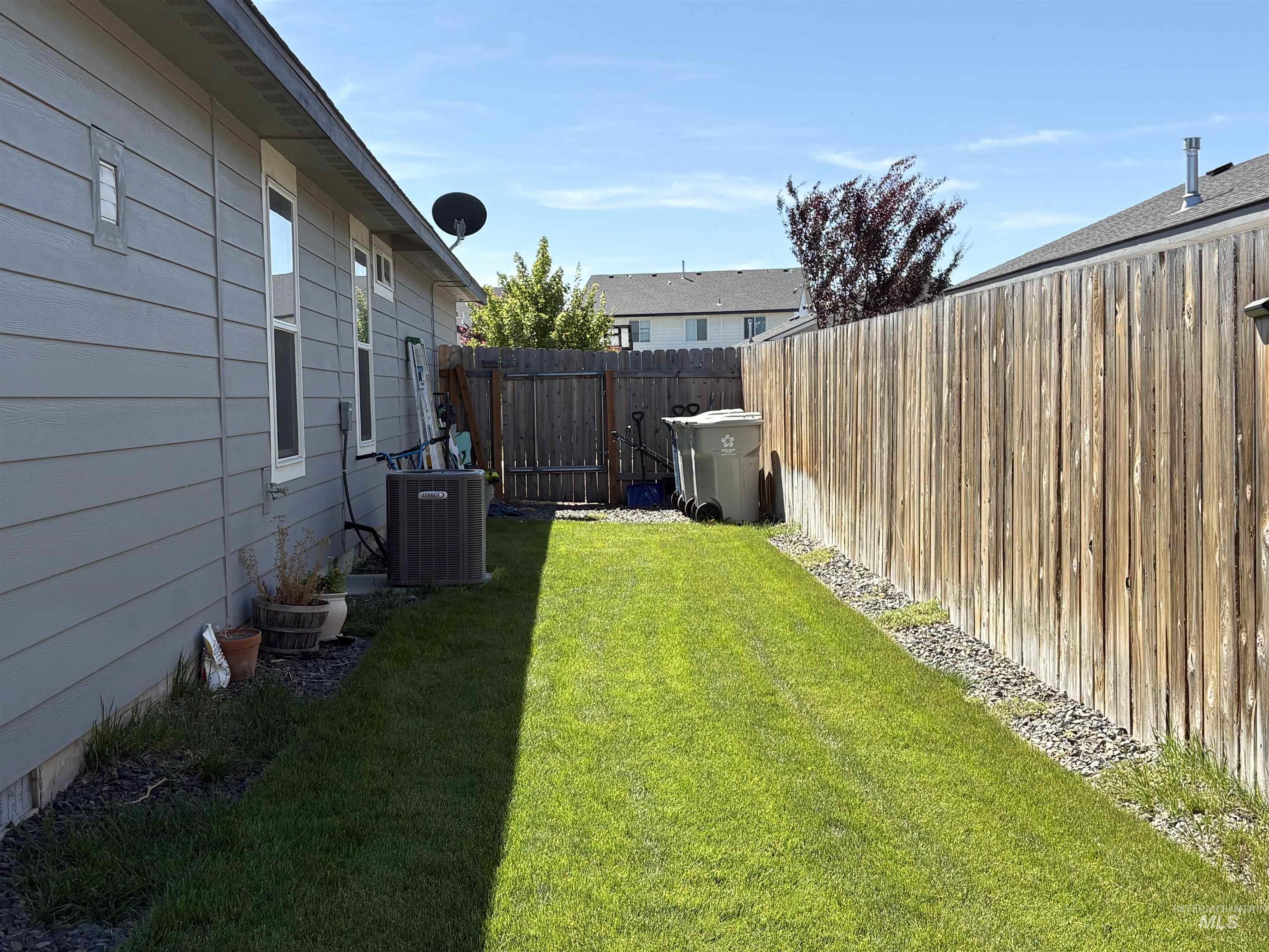 13572 Beatty St Property Photo 22