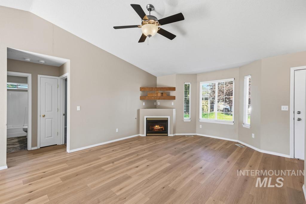 1716 W Plum Court Property Photo 4