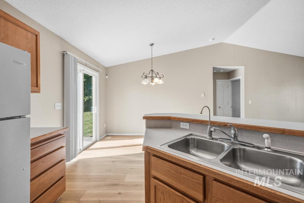 1716 W Plum Court Property Photo 6