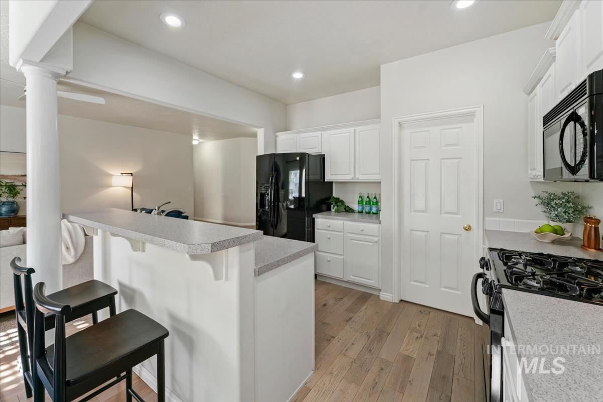 6252 N Royal Park Ave Property Photo 19