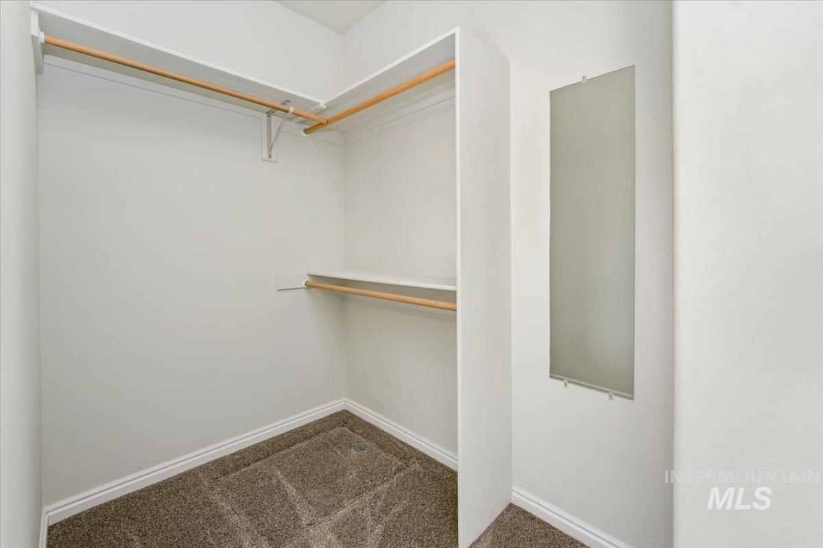 6252 N Royal Park Ave Property Photo 26
