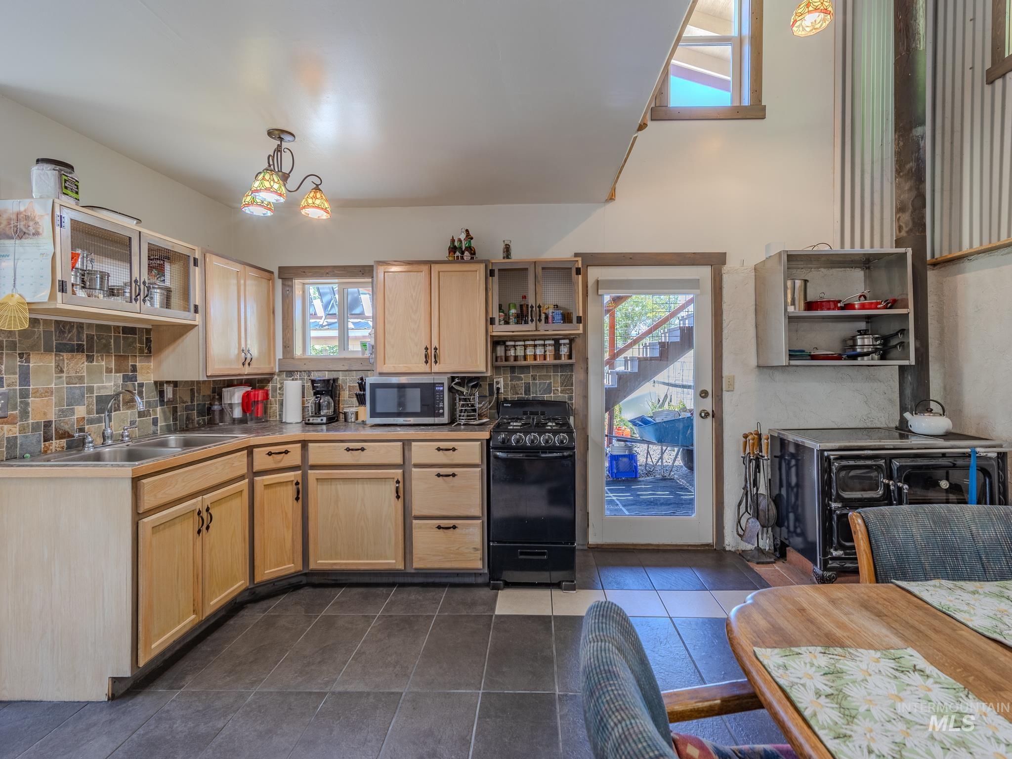 216 Ferguson Road Property Photo 17
