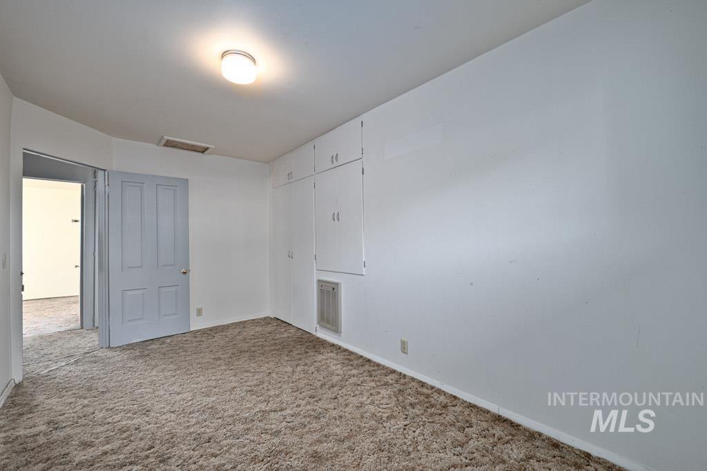 308 E Church Street Property Photo 8