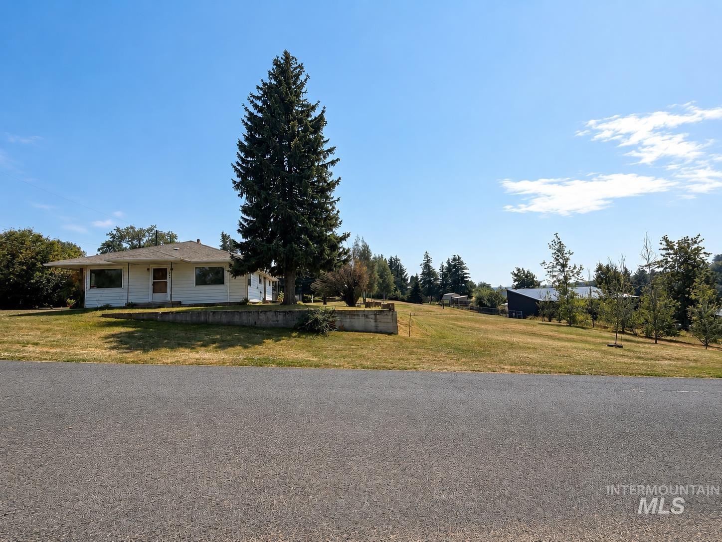 308 E Church Street Property Photo 16
