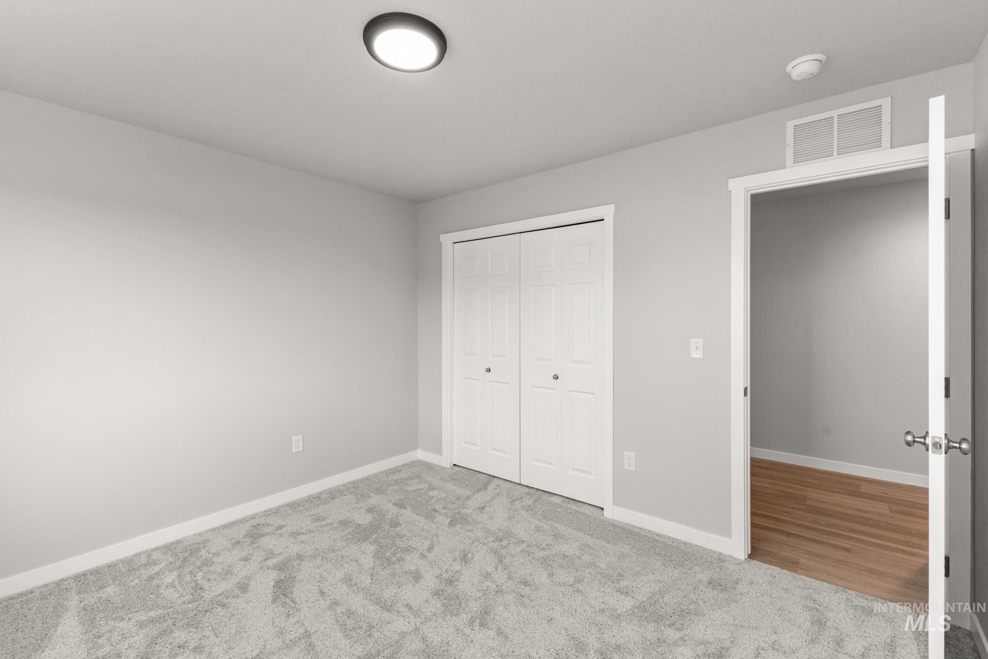653 W Novak Dr Property Photo 10