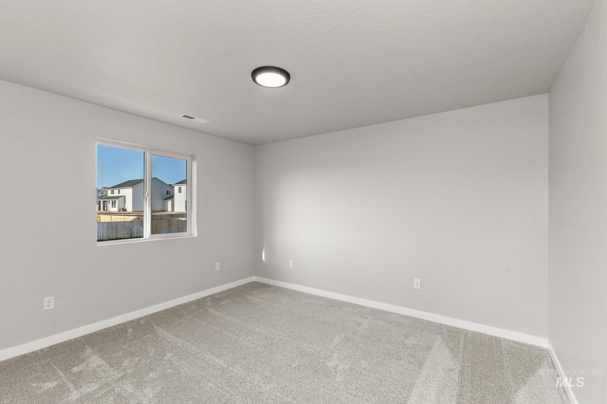 653 W Novak Dr Property Photo 11