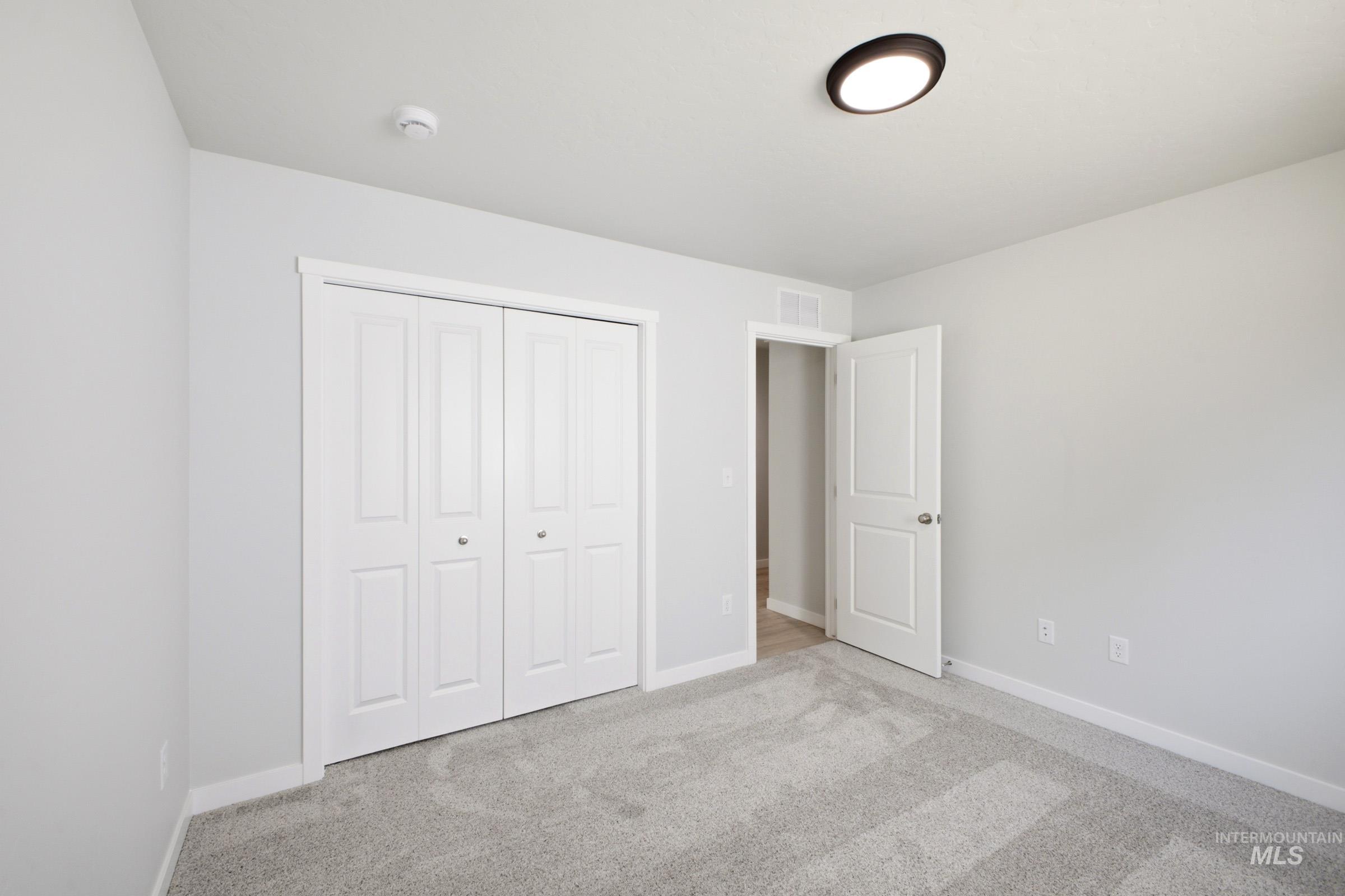 653 W Novak Dr Property Photo 11